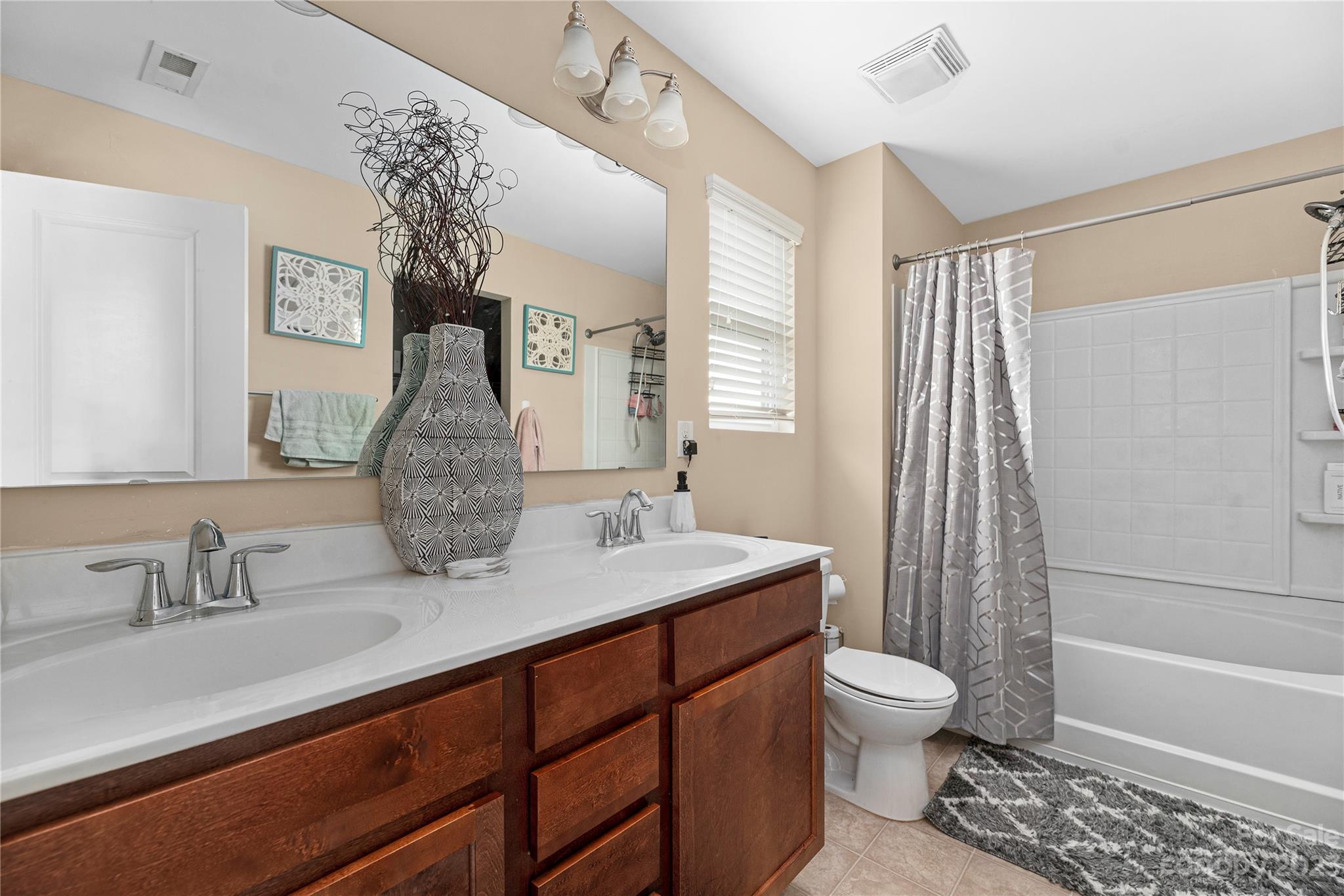 The Oaks Of Landis - Residential