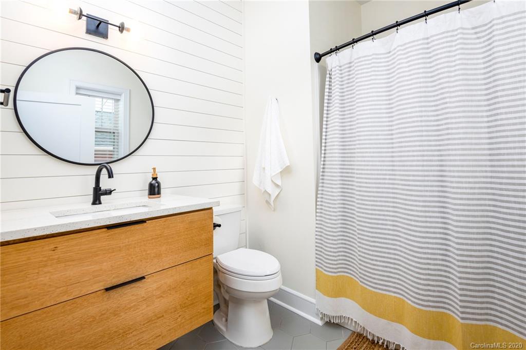 NORTHSTONE - Residential