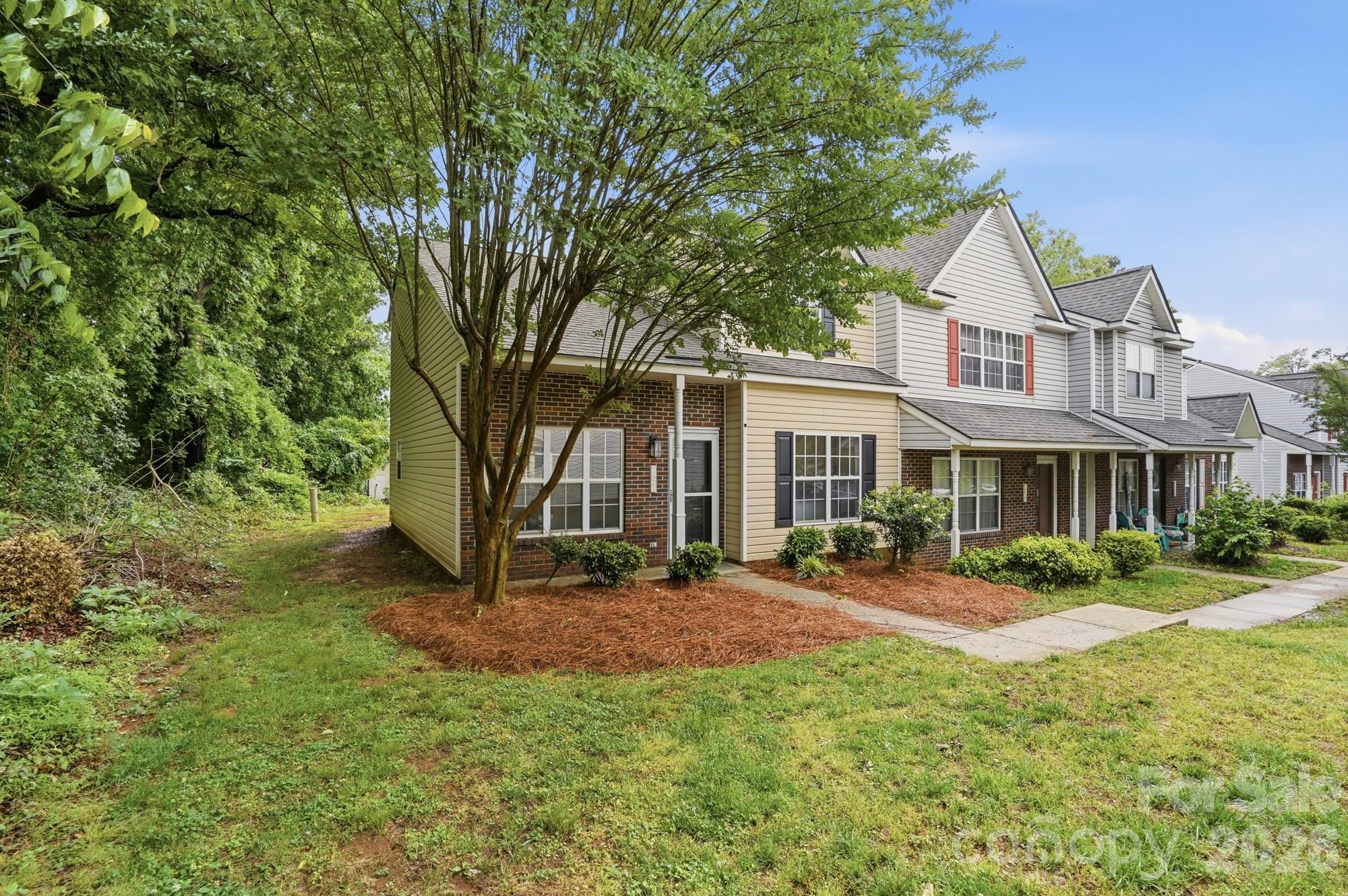 The Landing at Hickory Grove - Residential