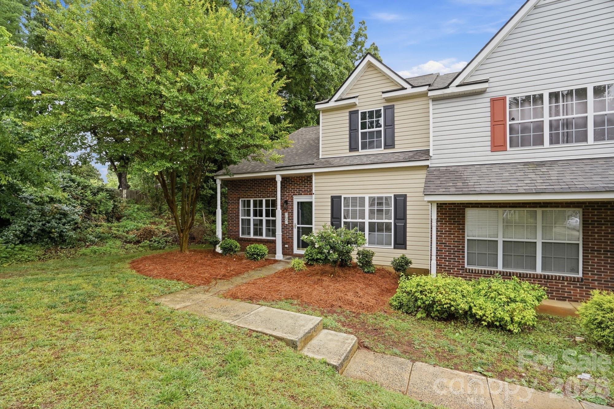 The Landing at Hickory Grove - Residential