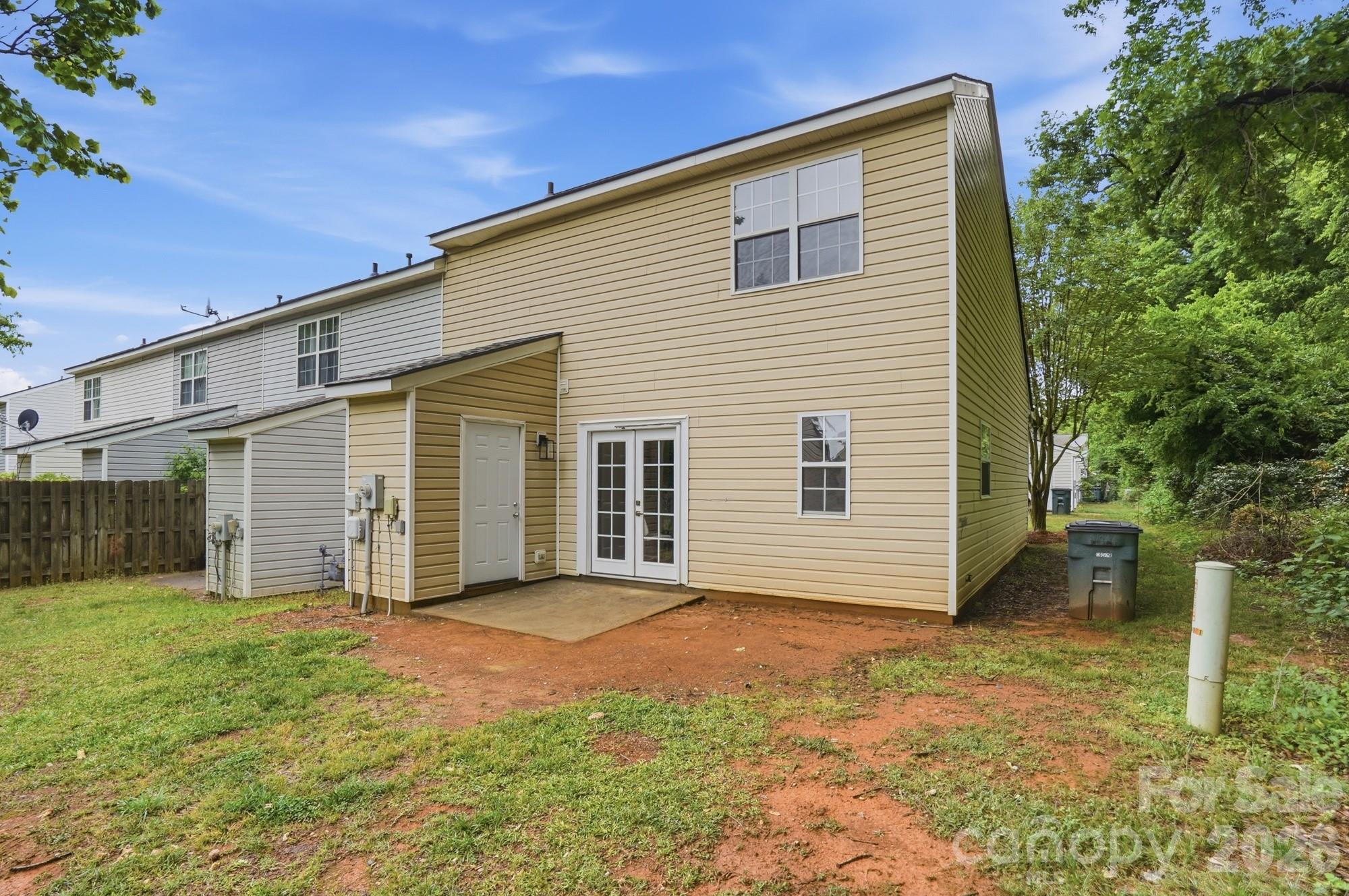 The Landing at Hickory Grove - Residential