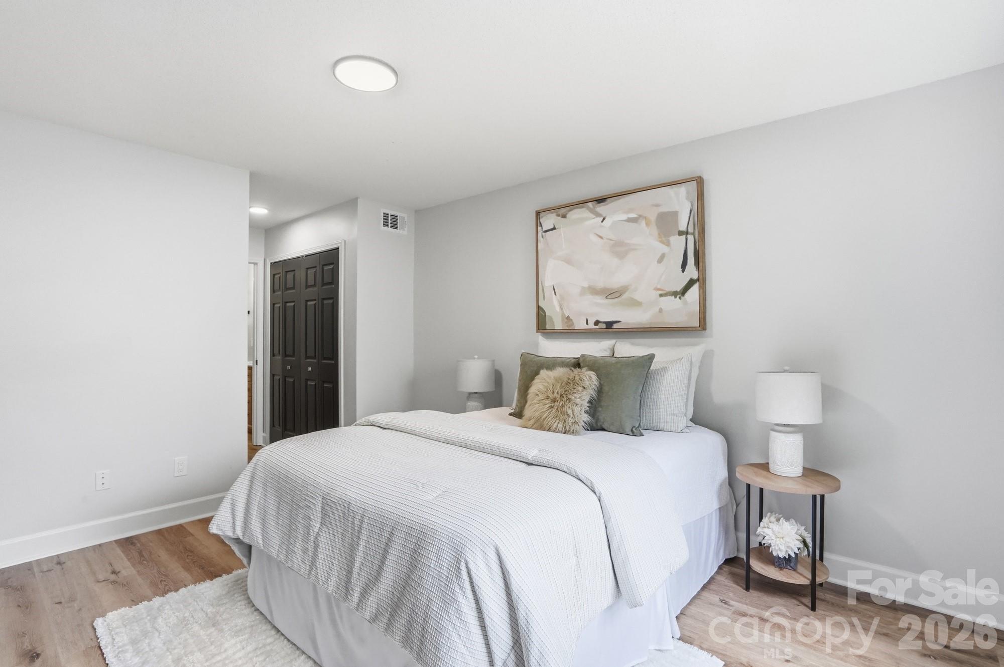 The Landing at Hickory Grove - Residential