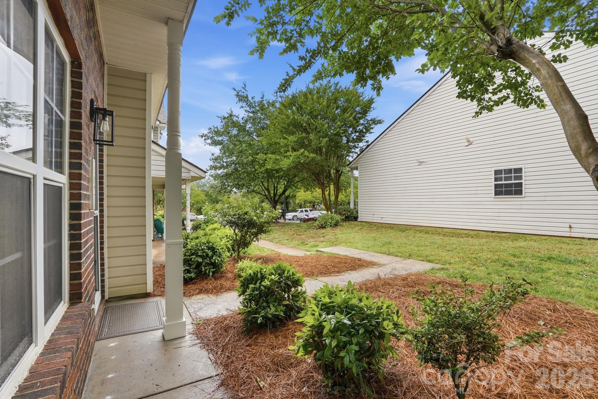 The Landing at Hickory Grove - Residential