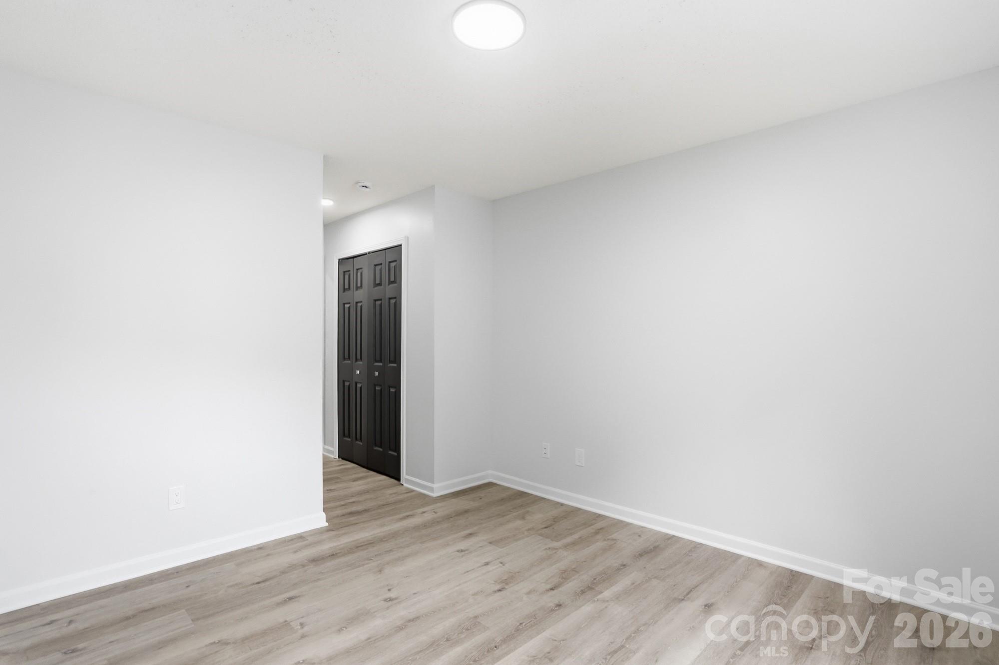 The Landing at Hickory Grove - Residential