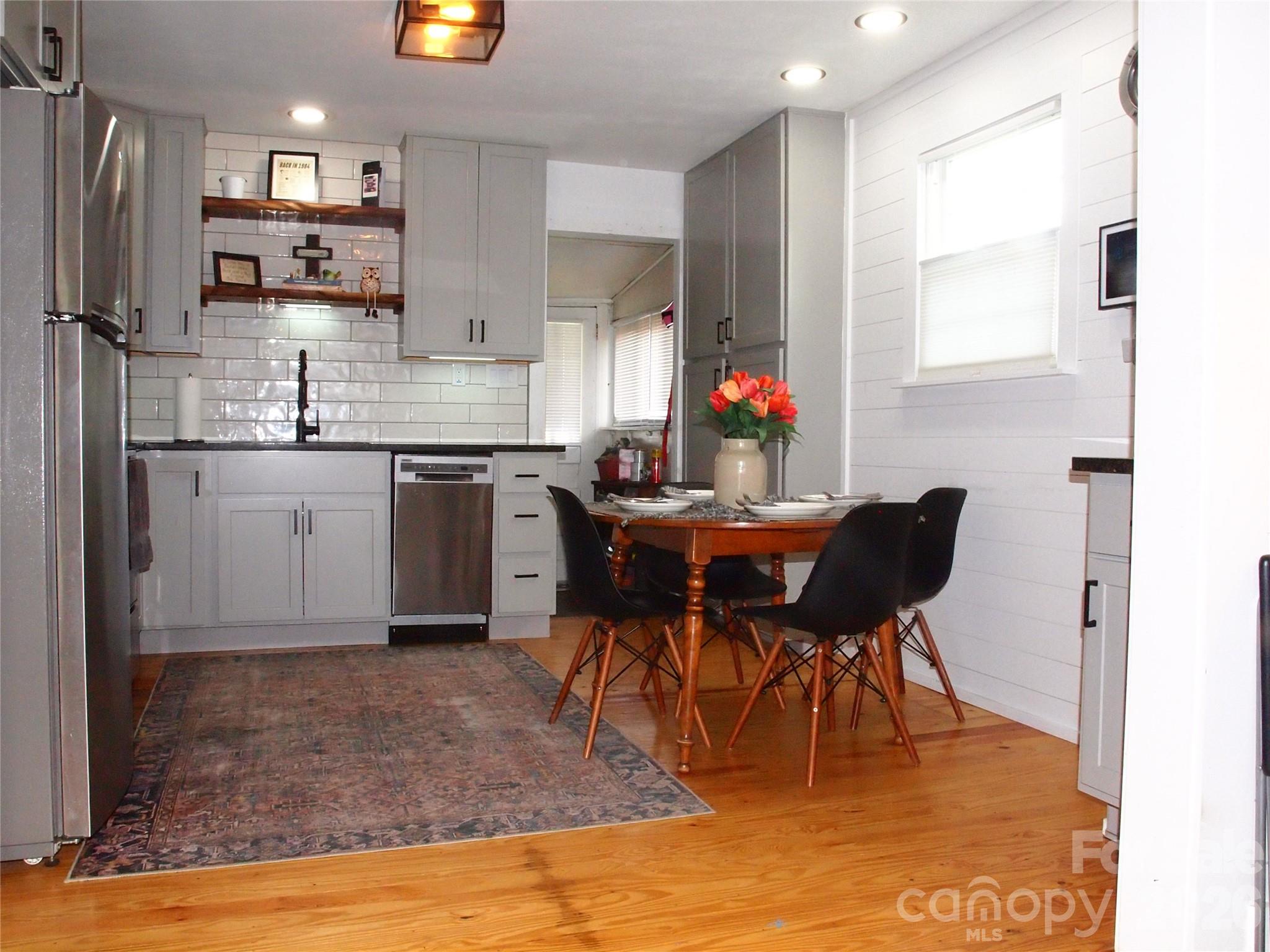 316 Hazelwood Avenue