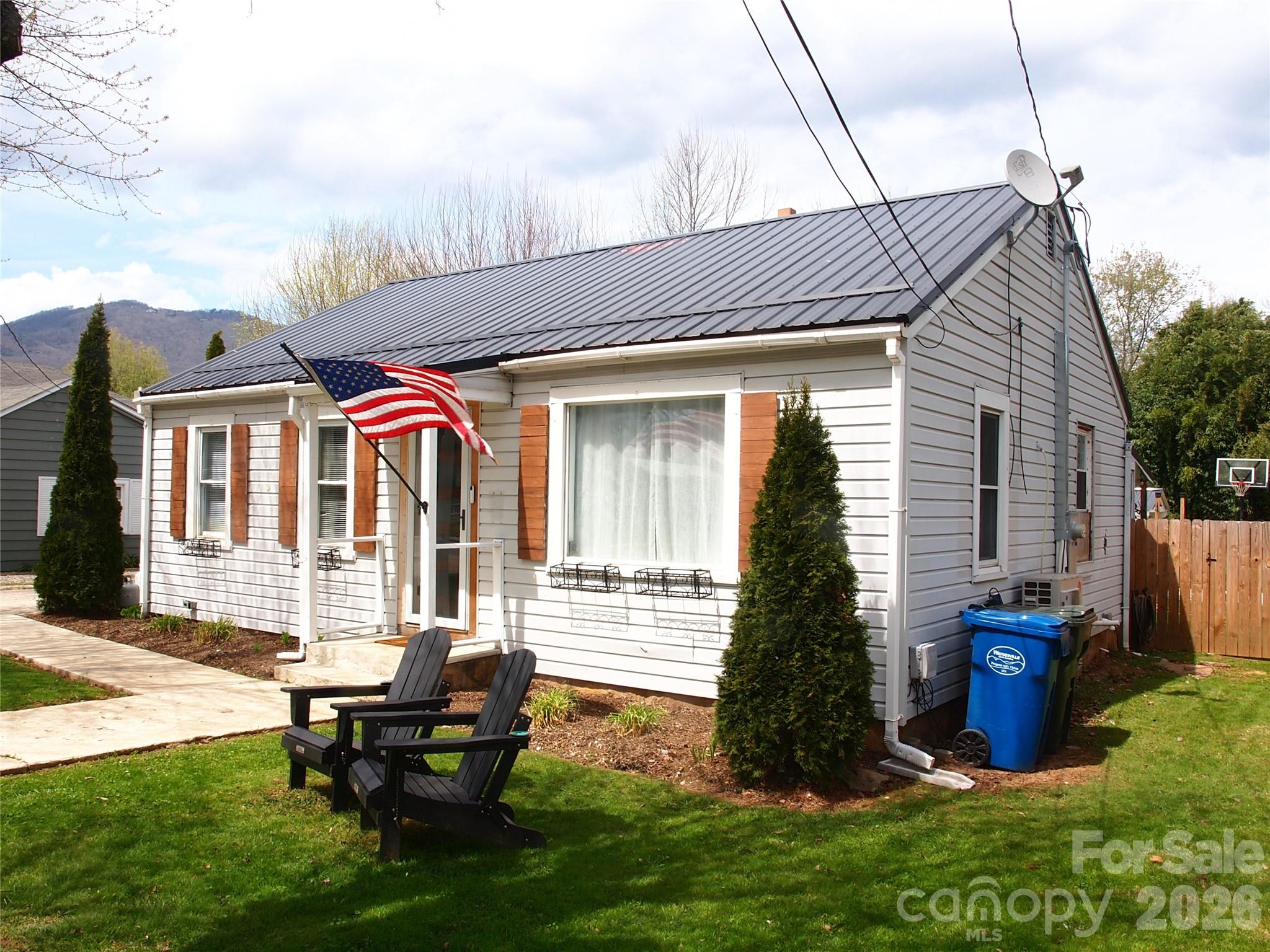 316 Hazelwood Avenue