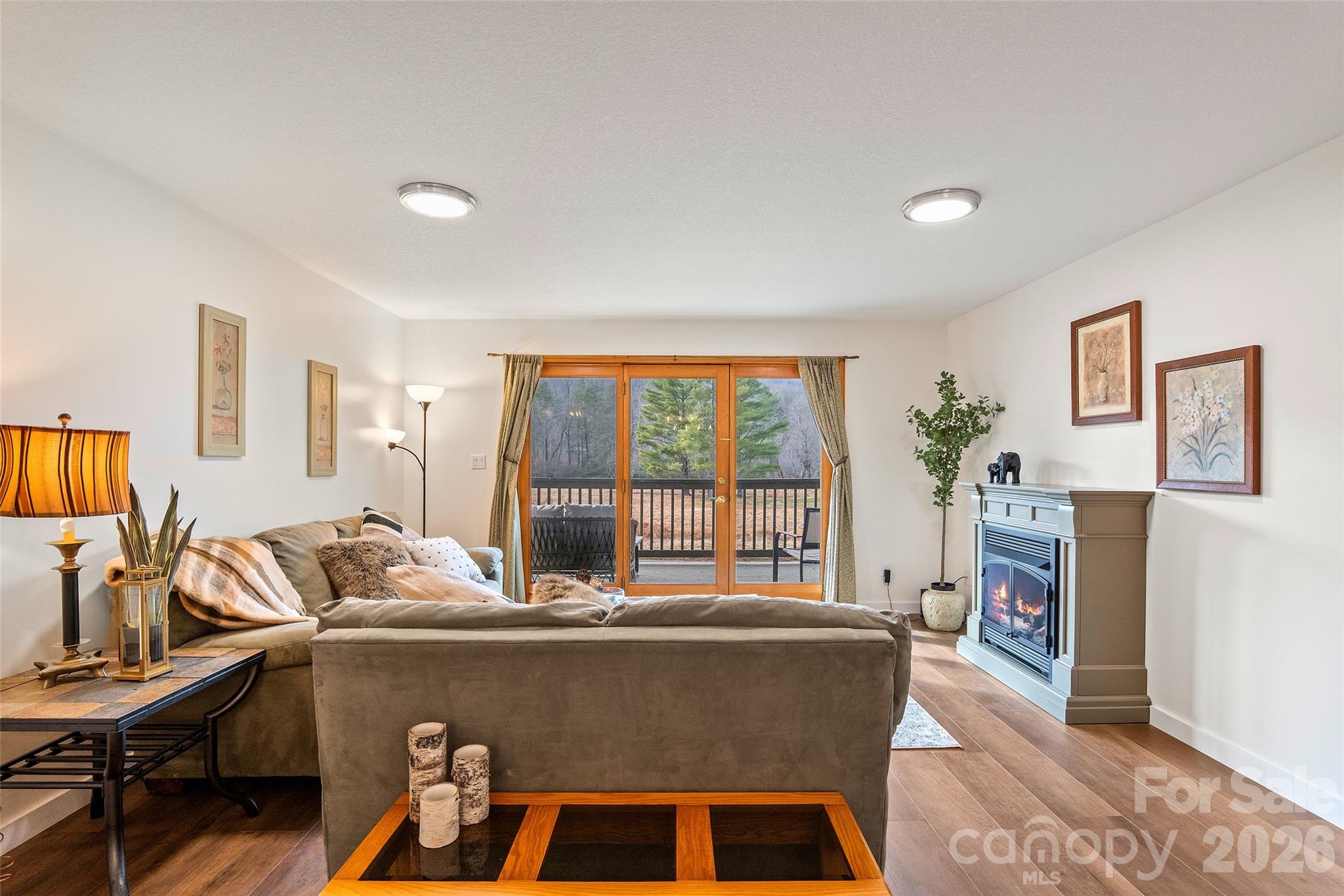 Mount Mitchell Lands - Residential