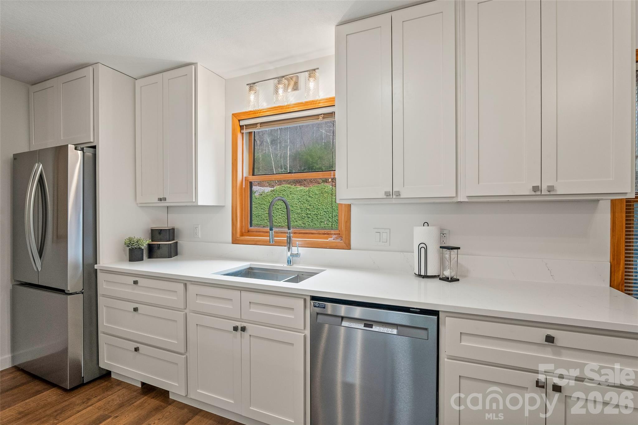 Mount Mitchell Lands - Residential