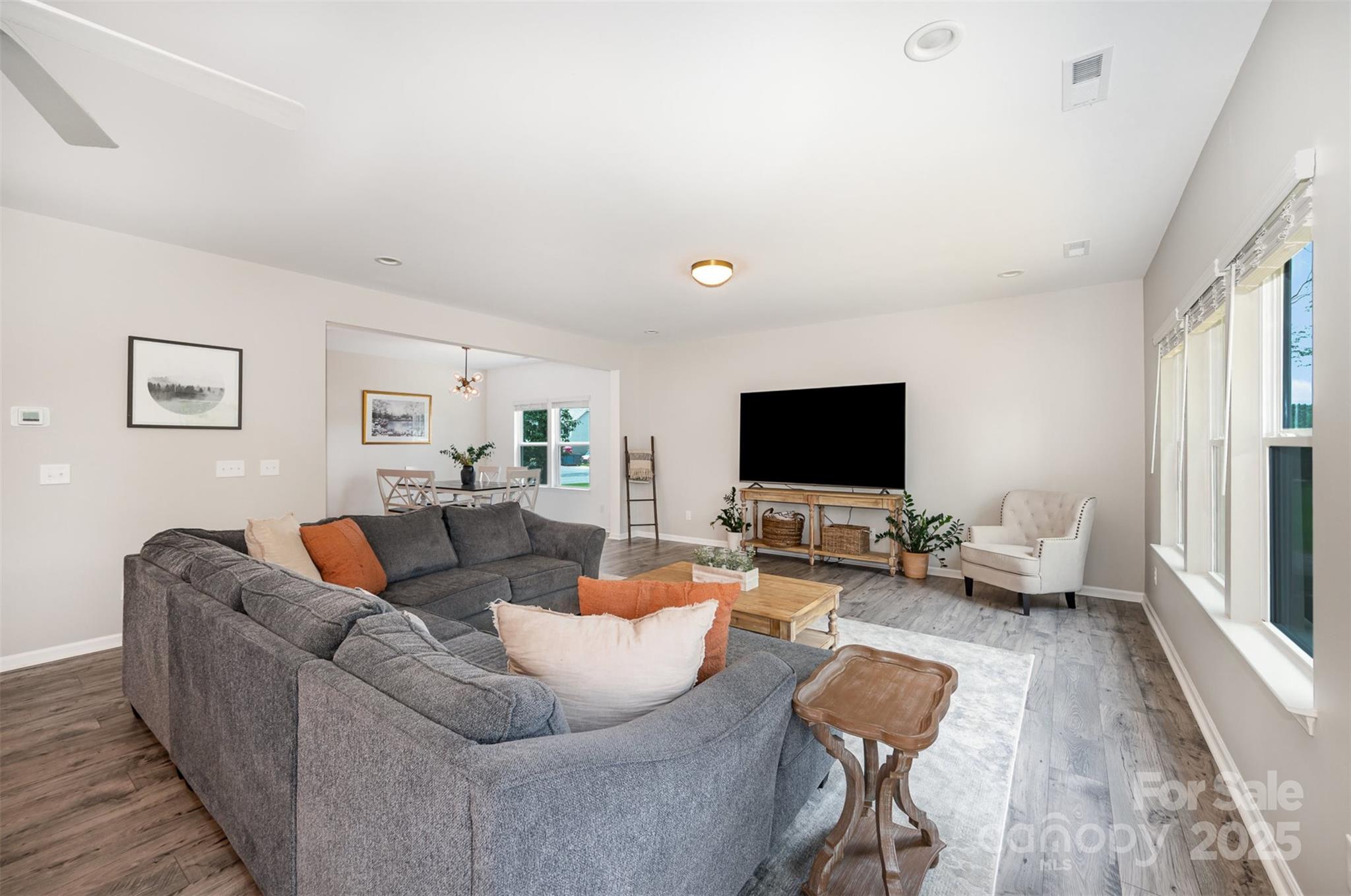 5499 Angus Drive