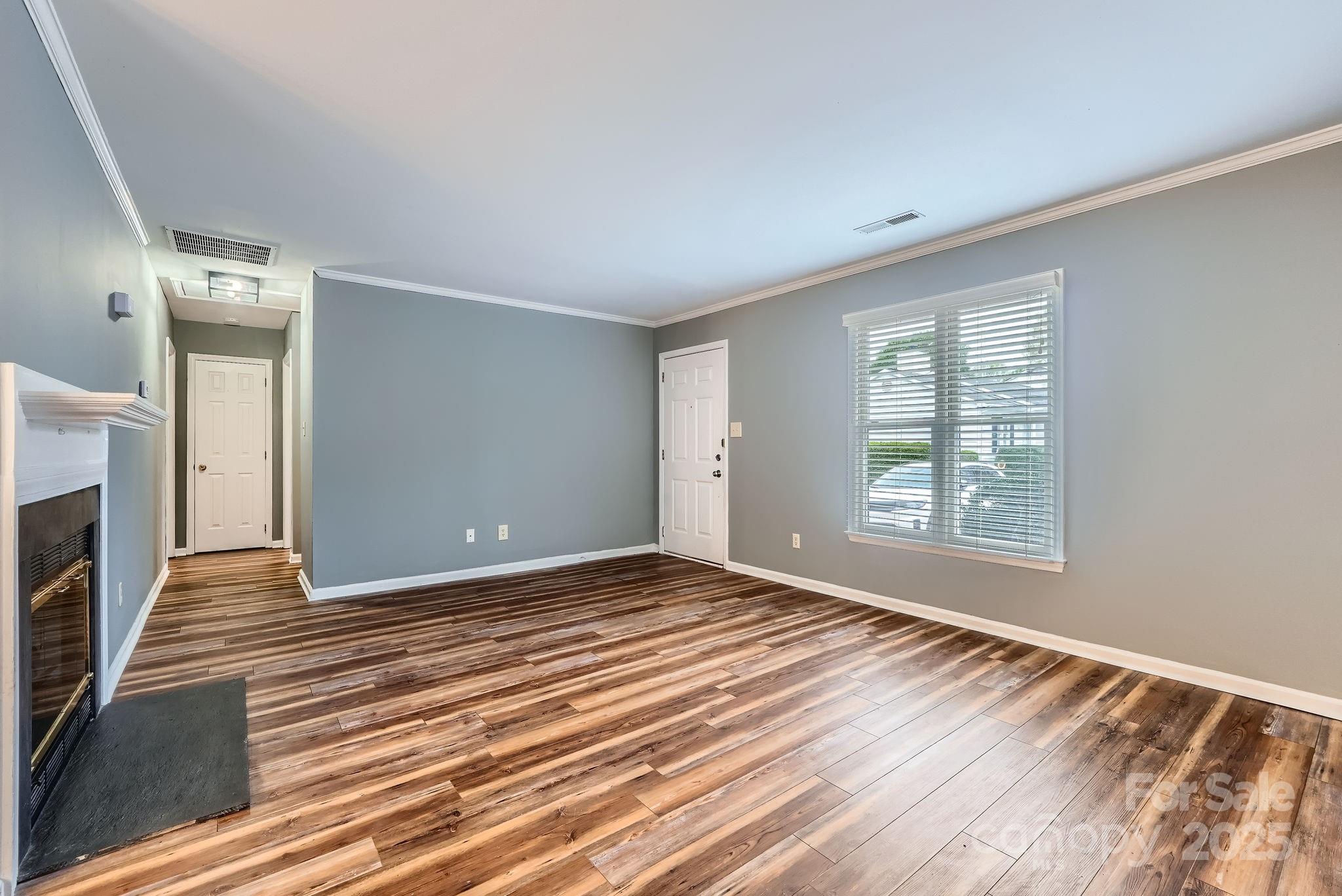 5913 Crape Myrtle Lane
