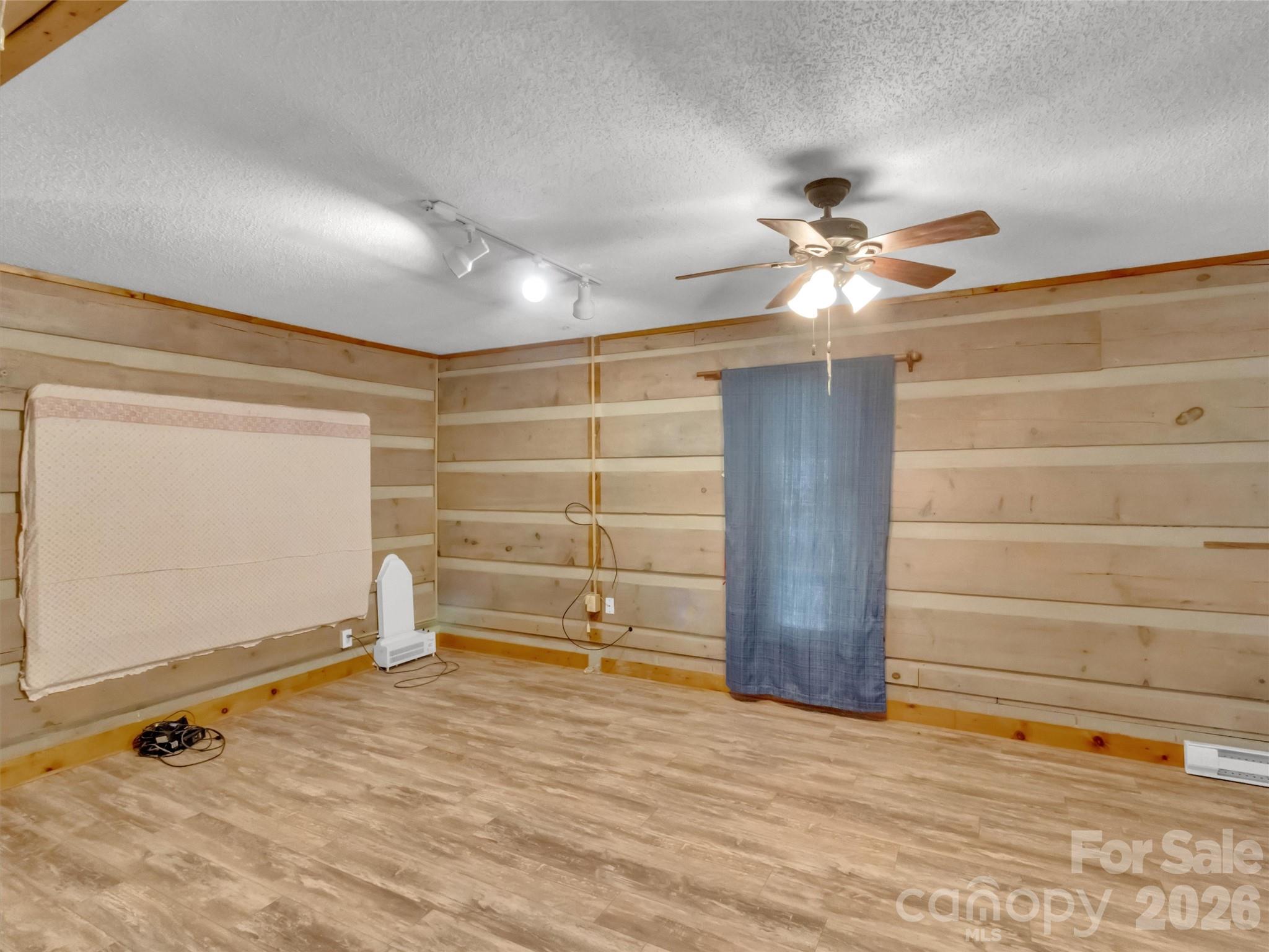 Hannah Springs - Residential