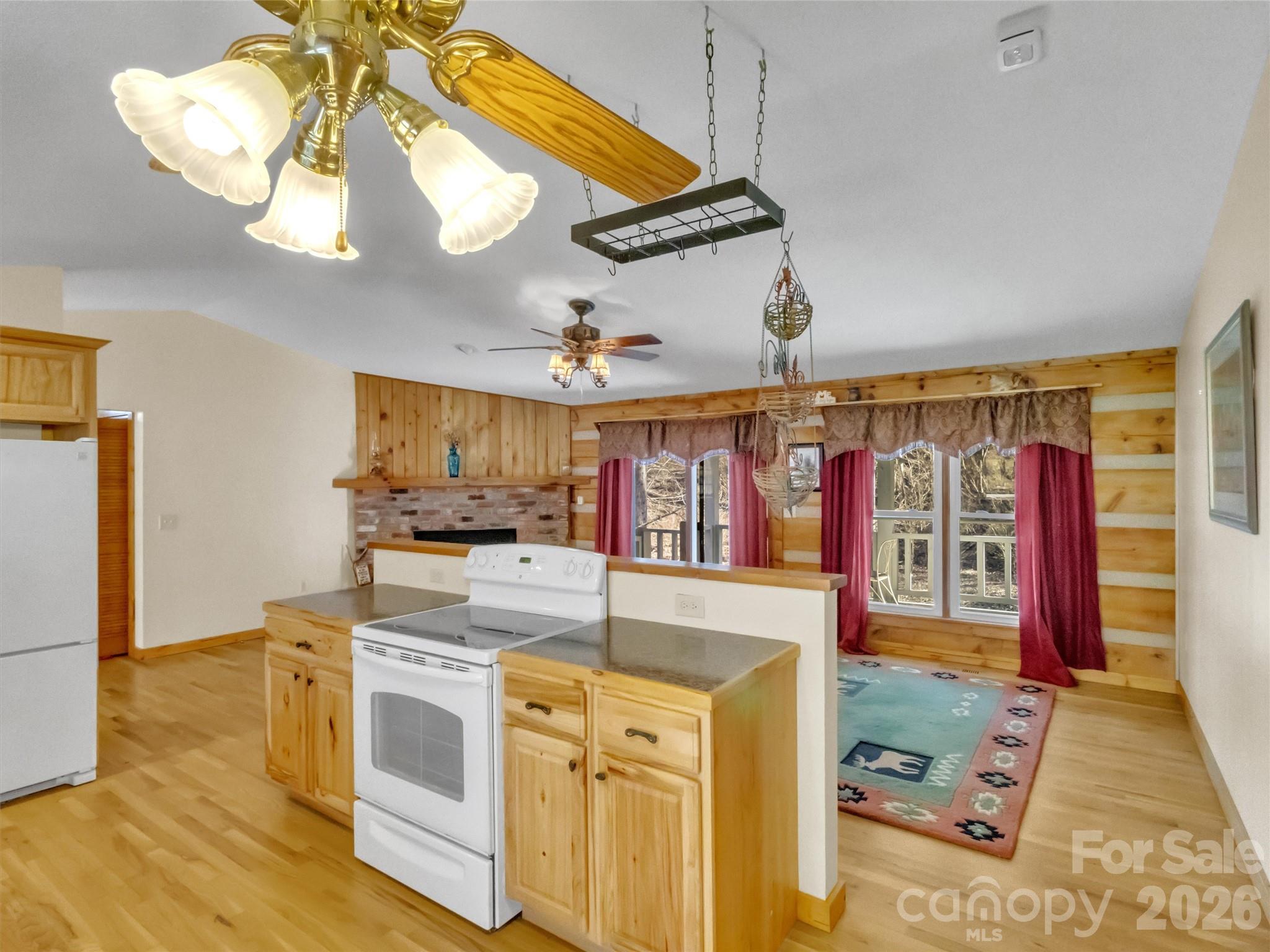 Hannah Springs - Residential