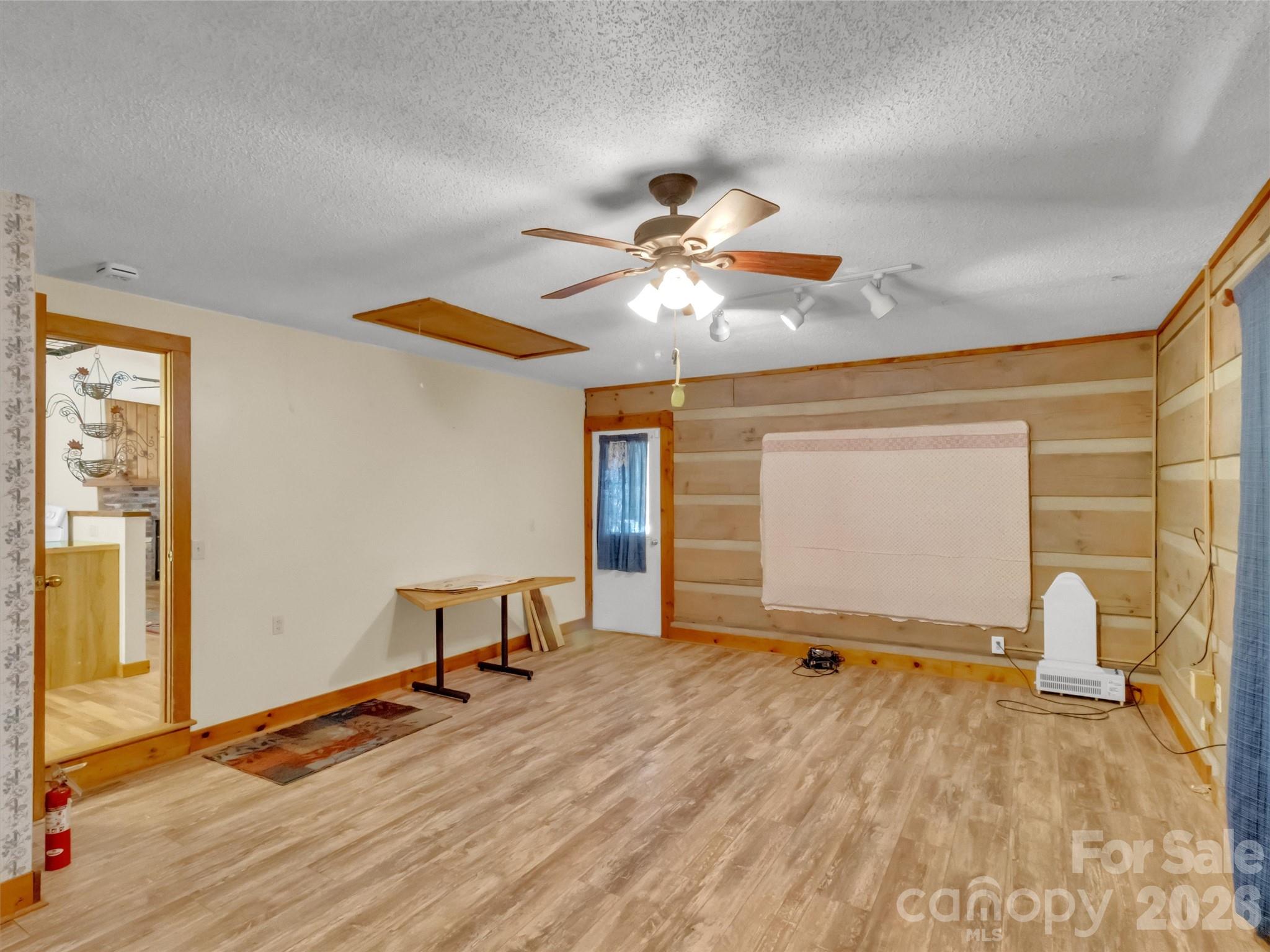 Hannah Springs - Residential