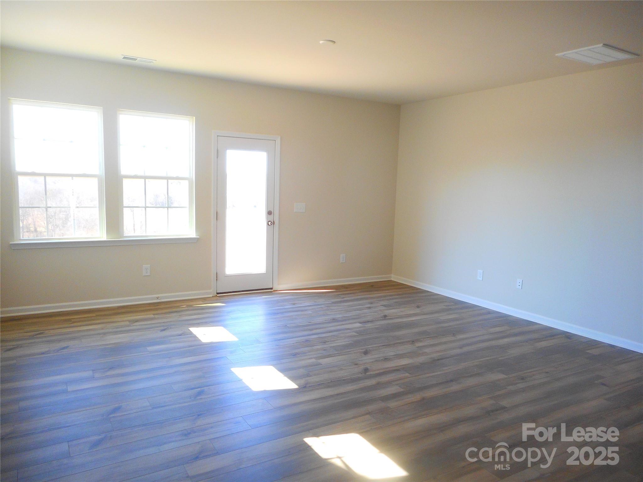 Elizabeth - Residential Lease