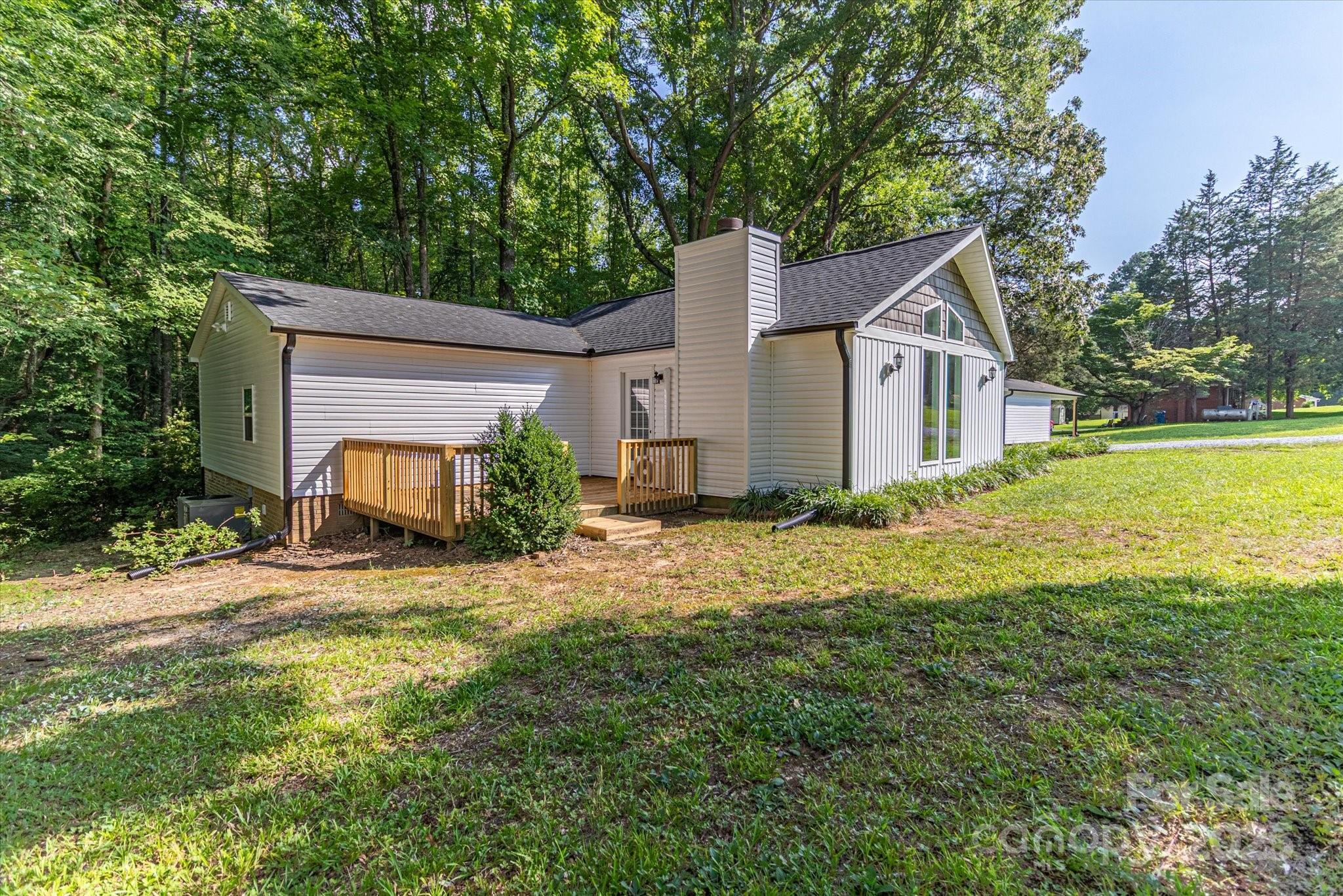 7032 Waxhaw Highway