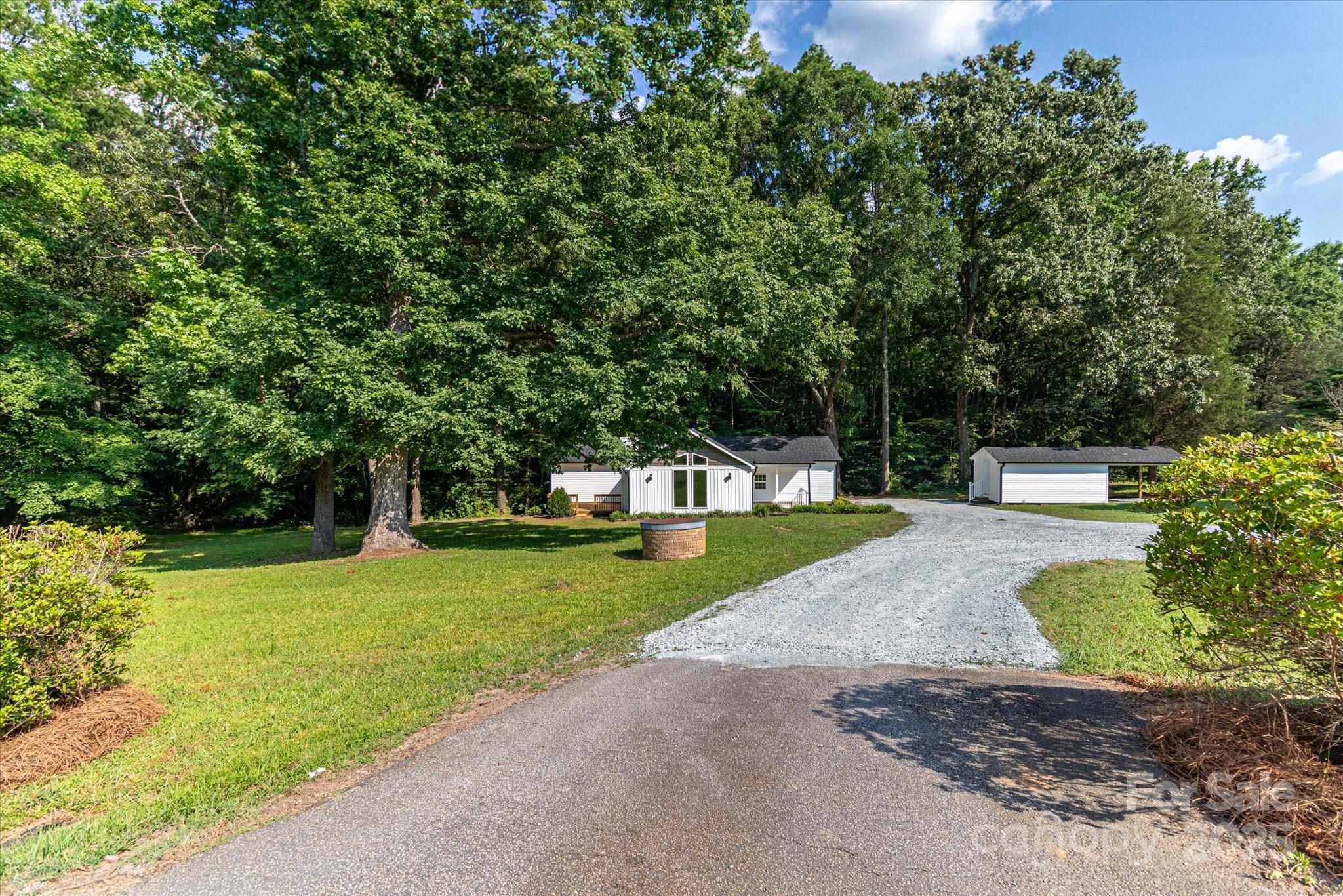 7032 Waxhaw Highway