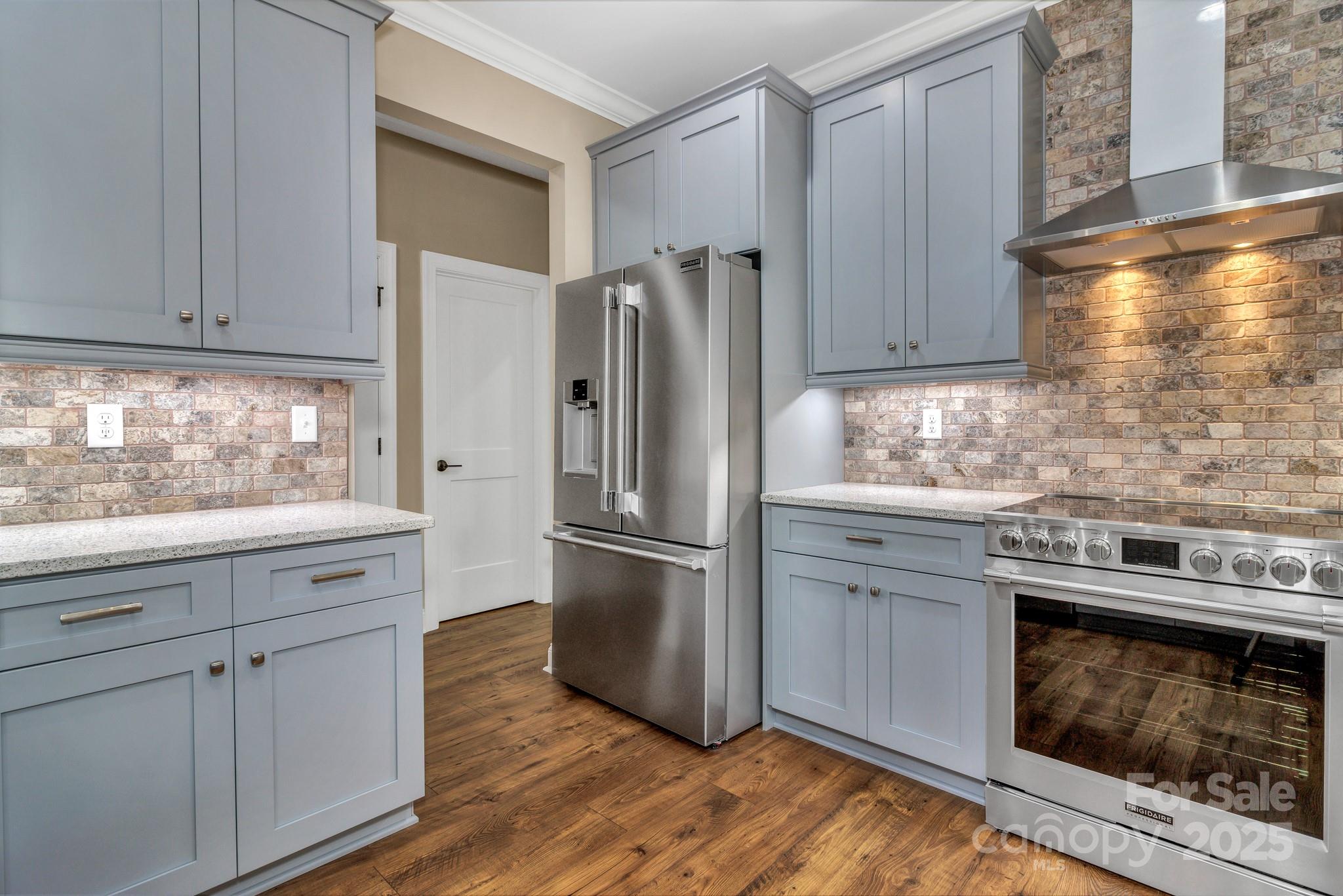 Settlers Cove - Residential