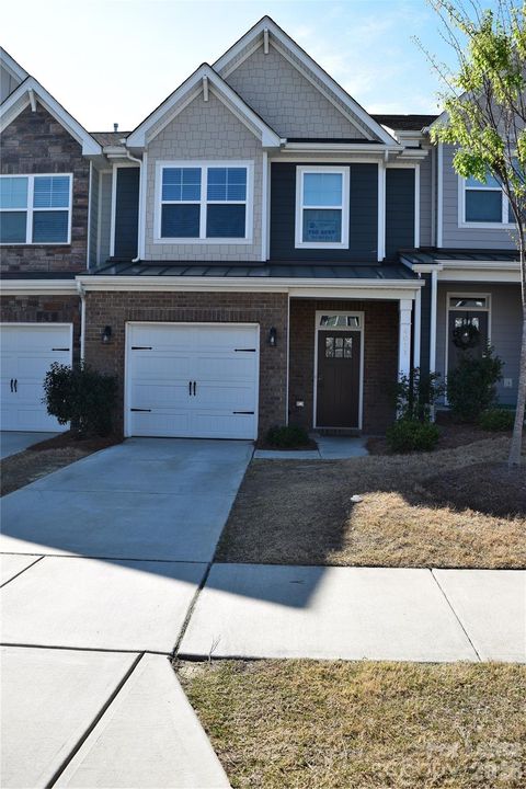 Photo of 4011 Rothwood Lane, Harrisburg, NC 28075 (MLS # 4362142)