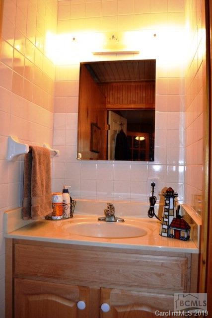 Gingercake Acres - Residential