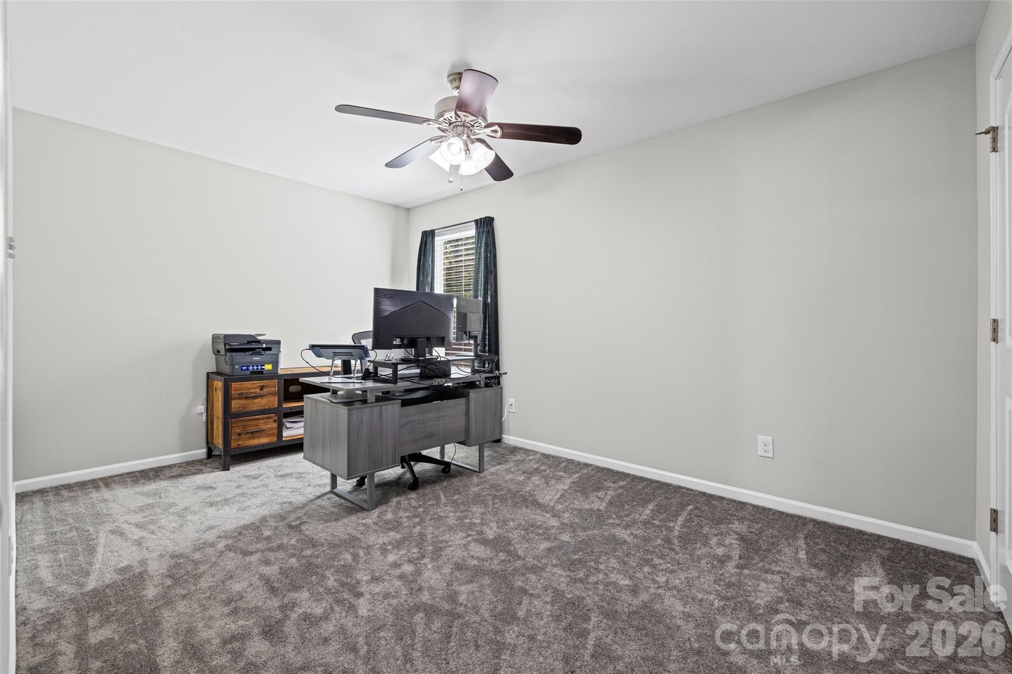 Newport Lakes - Residential