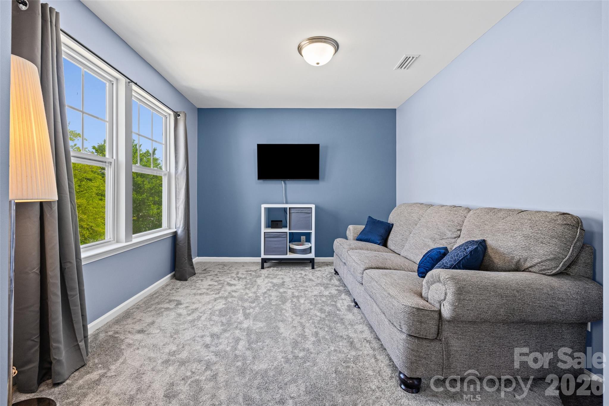 Newport Lakes - Residential