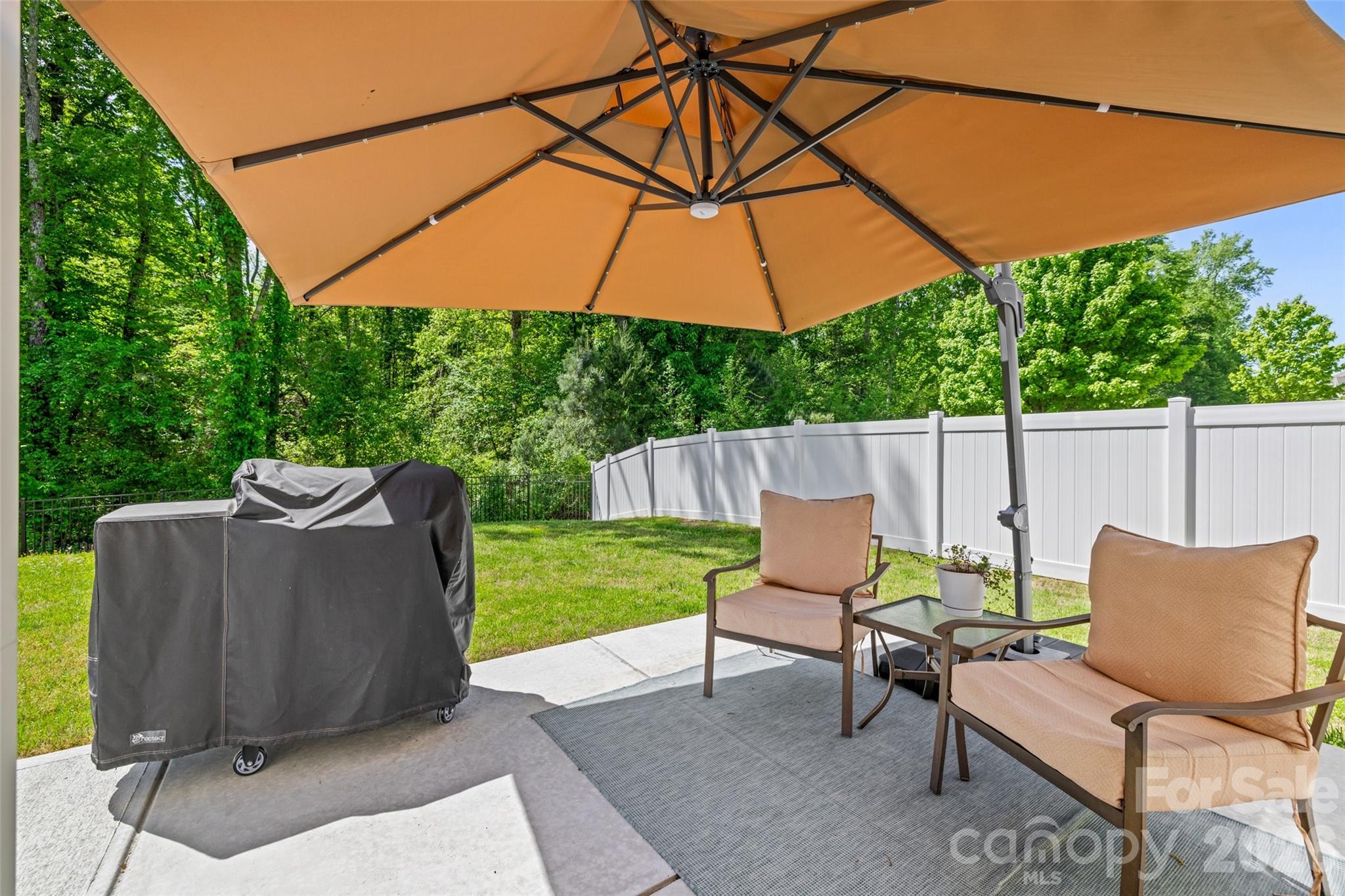 Newport Lakes - Residential