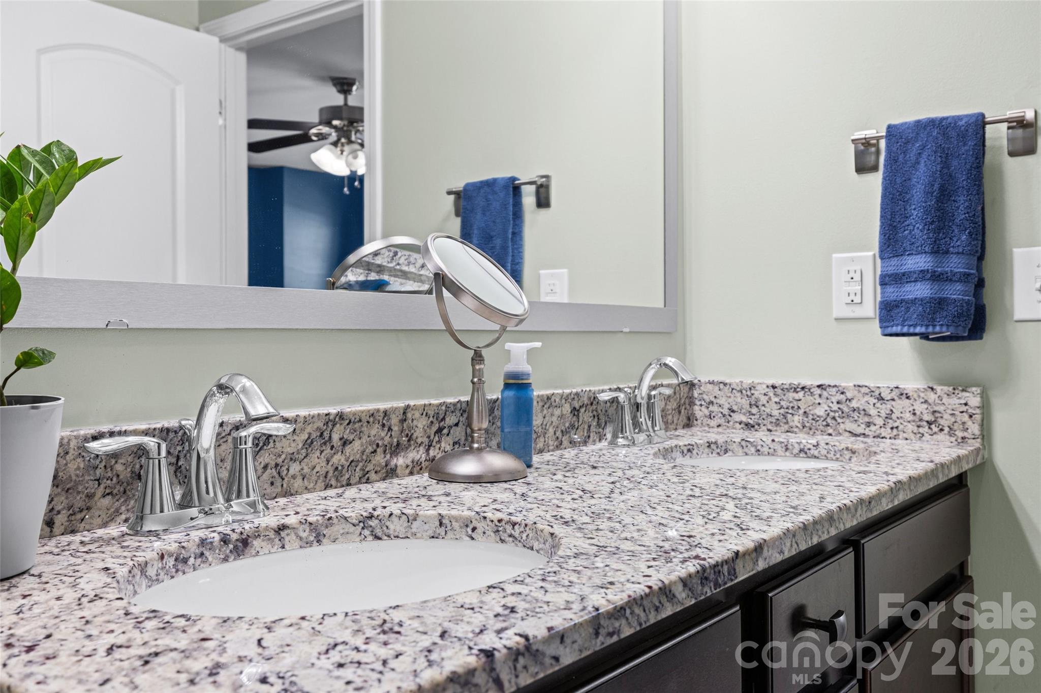 Newport Lakes - Residential