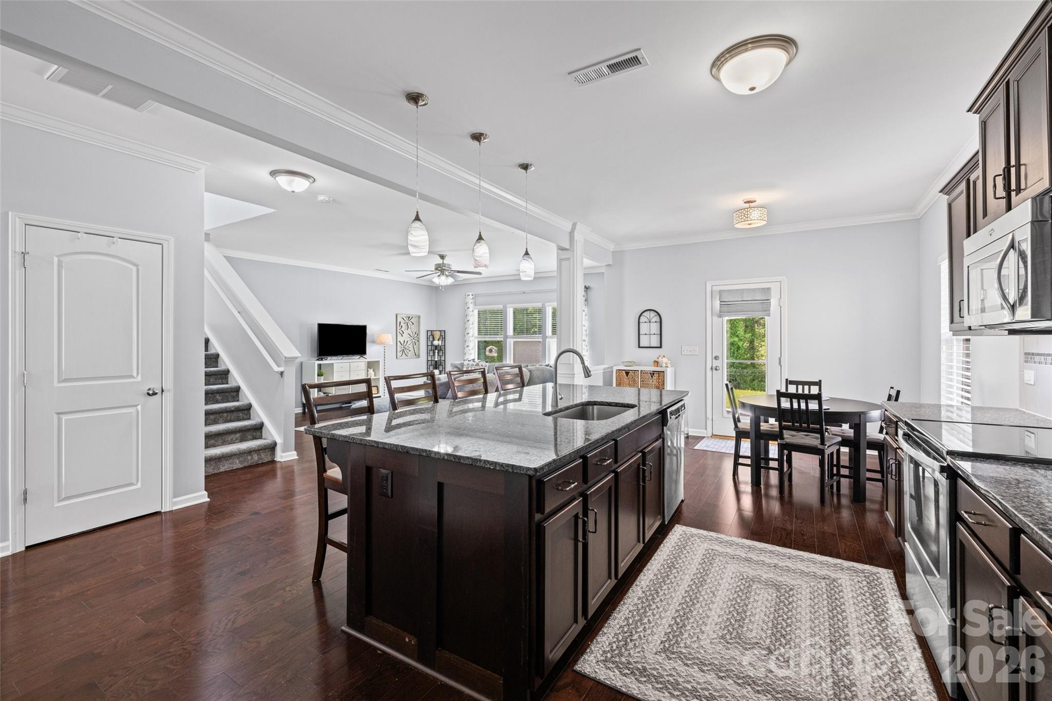 Newport Lakes - Residential