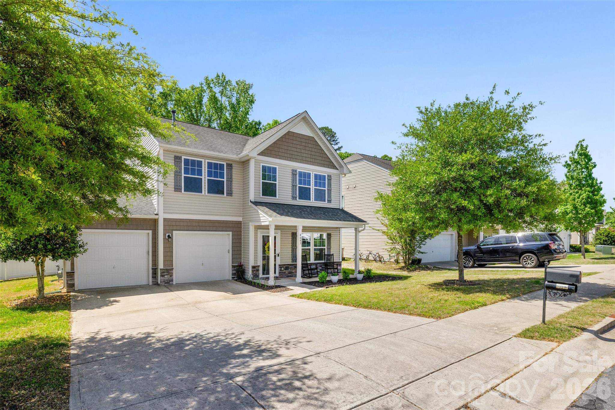 Newport Lakes - Residential