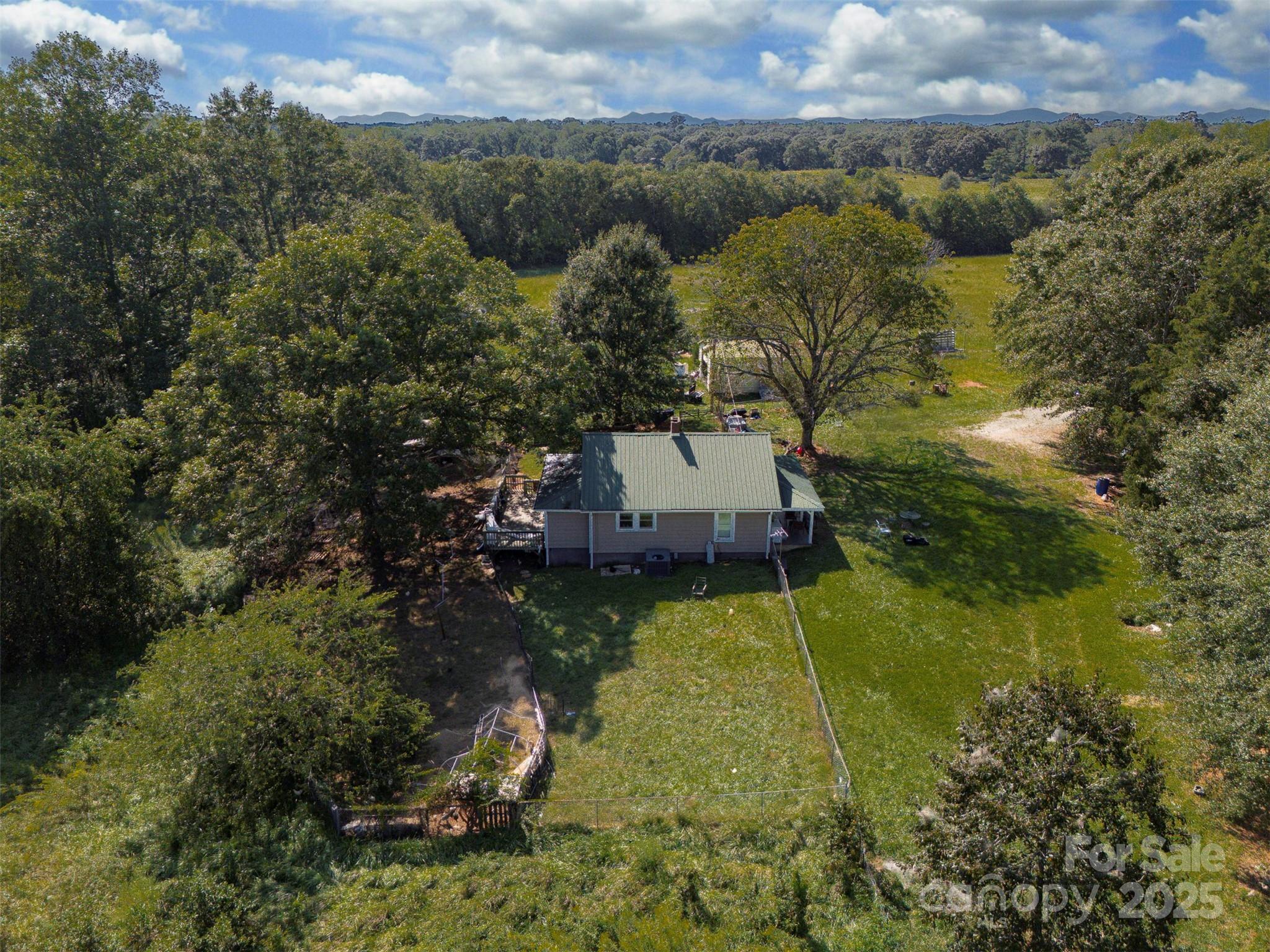 250 Circus Trail