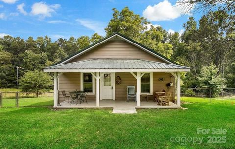 250 Circus Trail Forest City NC 28043