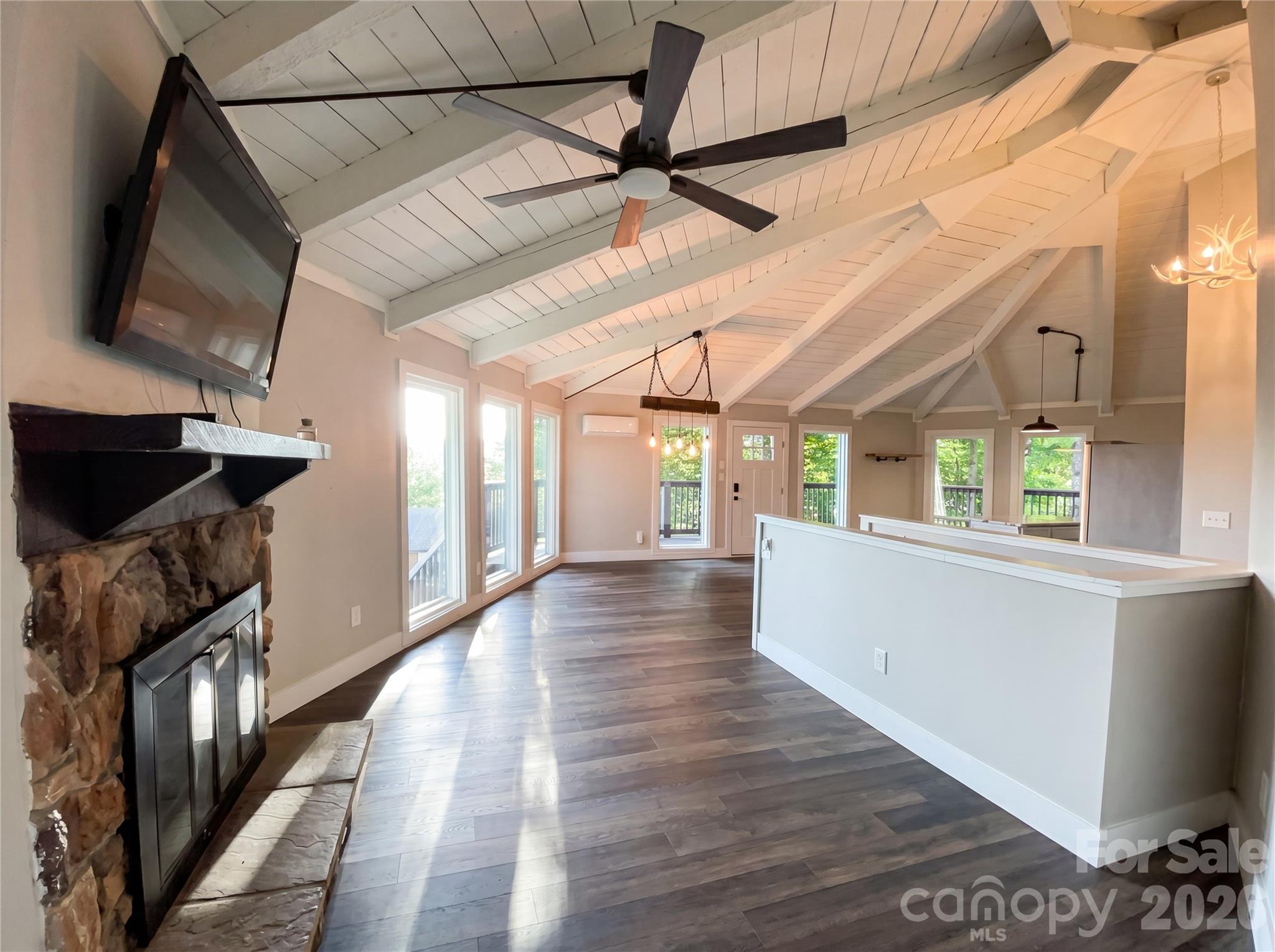 119 Beechwood Lane