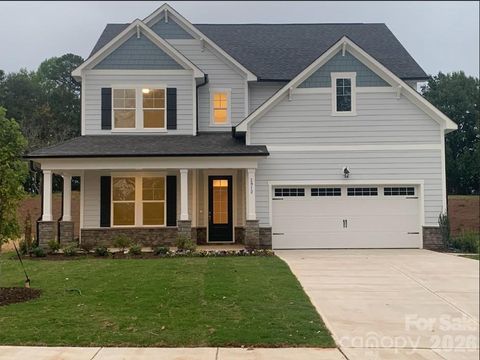 Photo of 2934 Audubon Ridge Drive #12, Belmont, NC 28012 (MLS # 4387216)