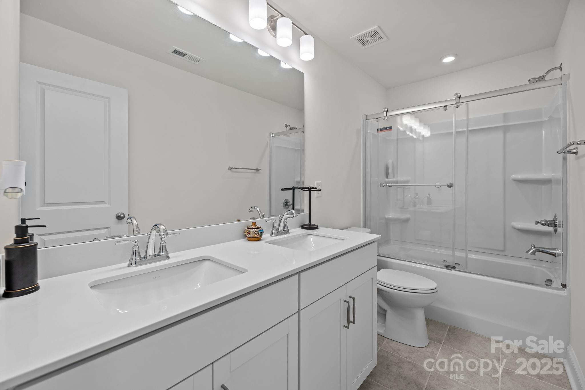 Paddlers Cove - Residential