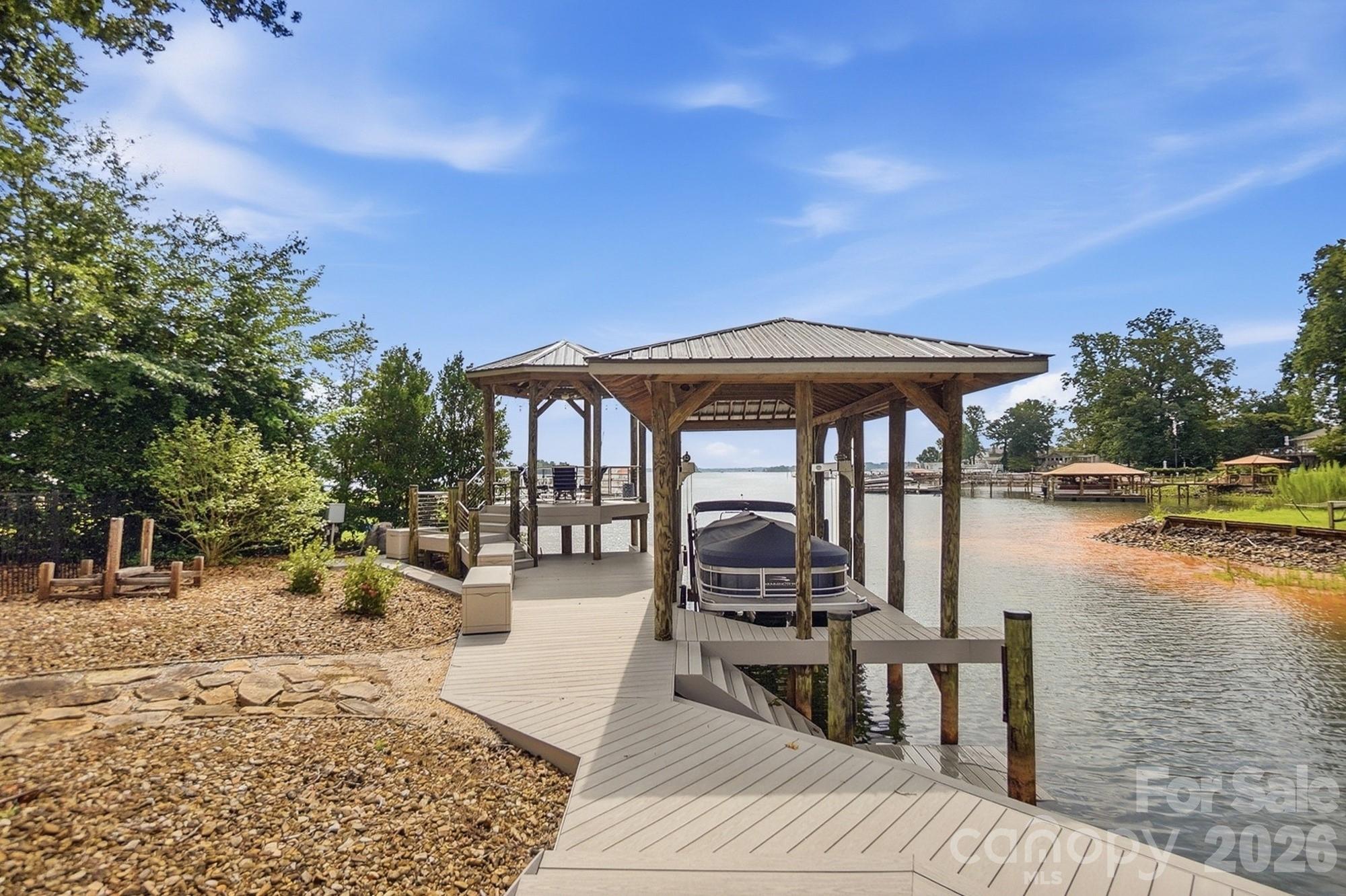 3210 Lake Shore Rd S, Denver, NC, 28037, USA, 4 Bedrooms Bedrooms, ,4 BathroomsBathrooms,Residential,Active,3210 Lake Shore Rd S,4404353