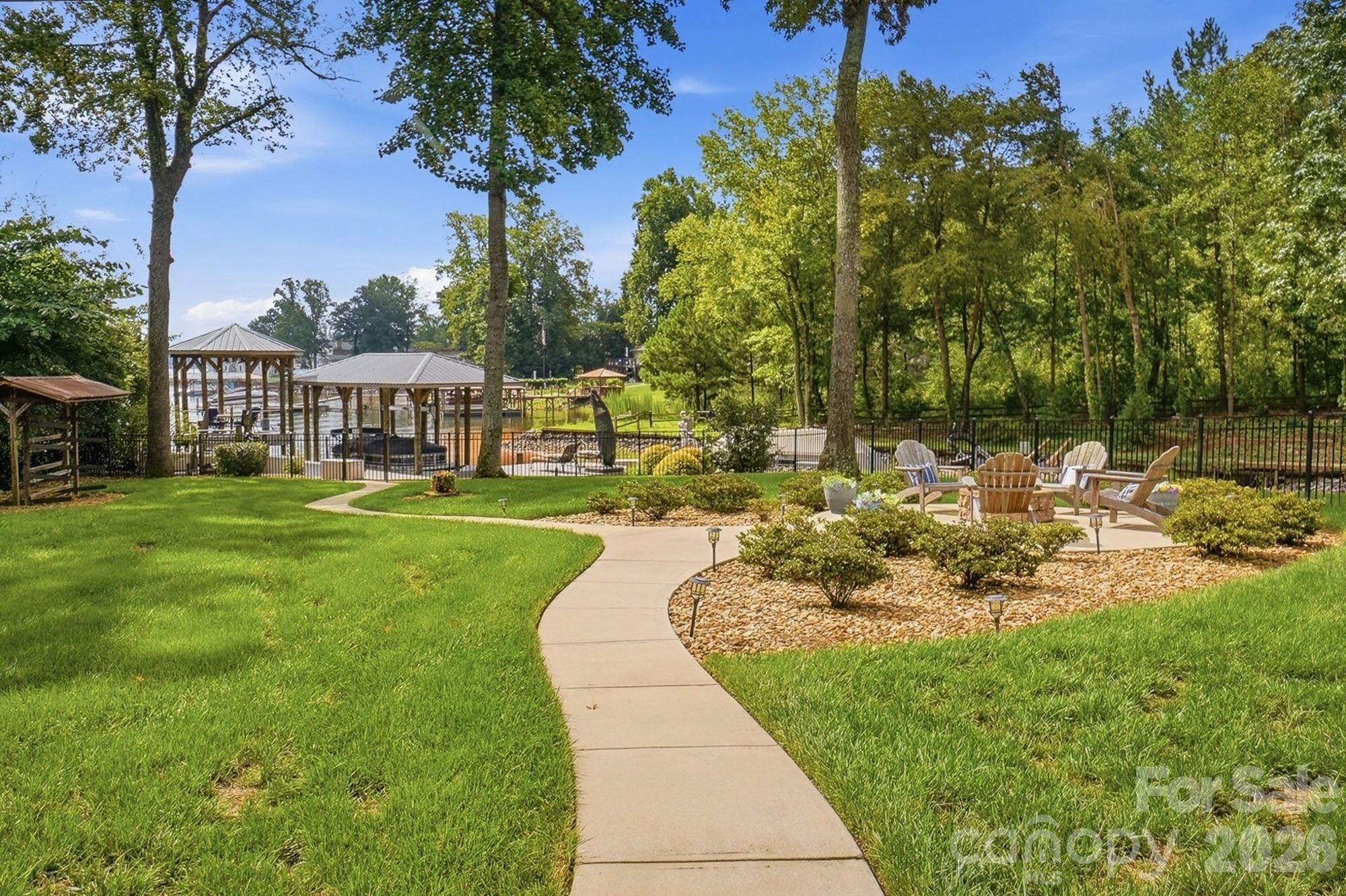 3210 Lake Shore Rd S, Denver, NC, 28037, USA, 4 Bedrooms Bedrooms, ,4 BathroomsBathrooms,Residential,Active,3210 Lake Shore Rd S,4404353