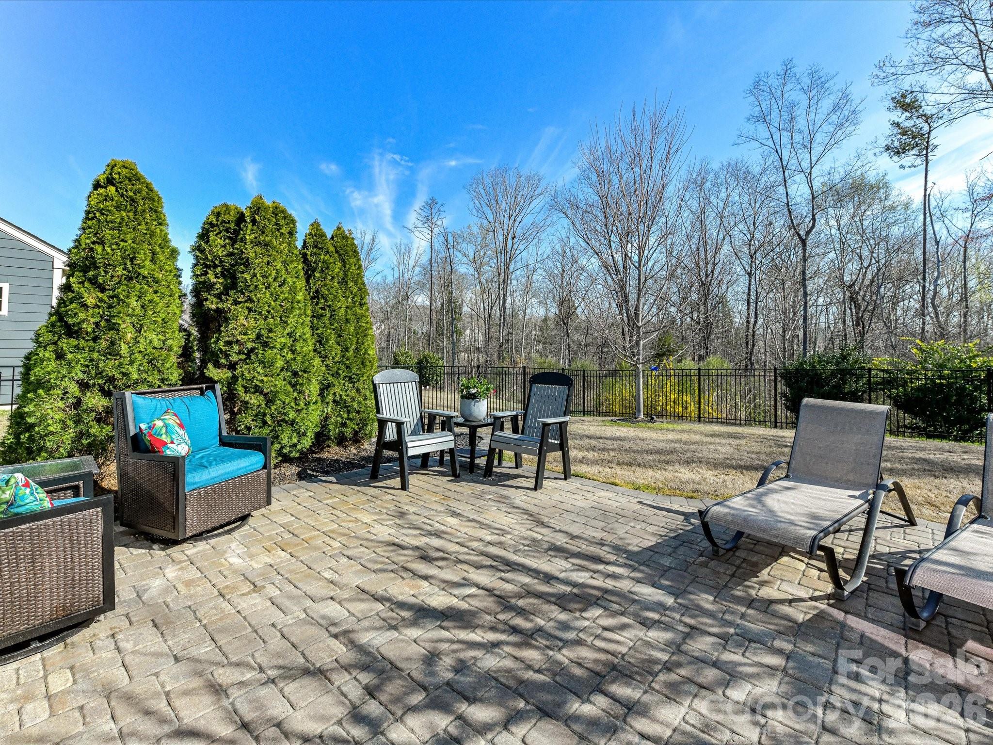 Tree Tops - Residential