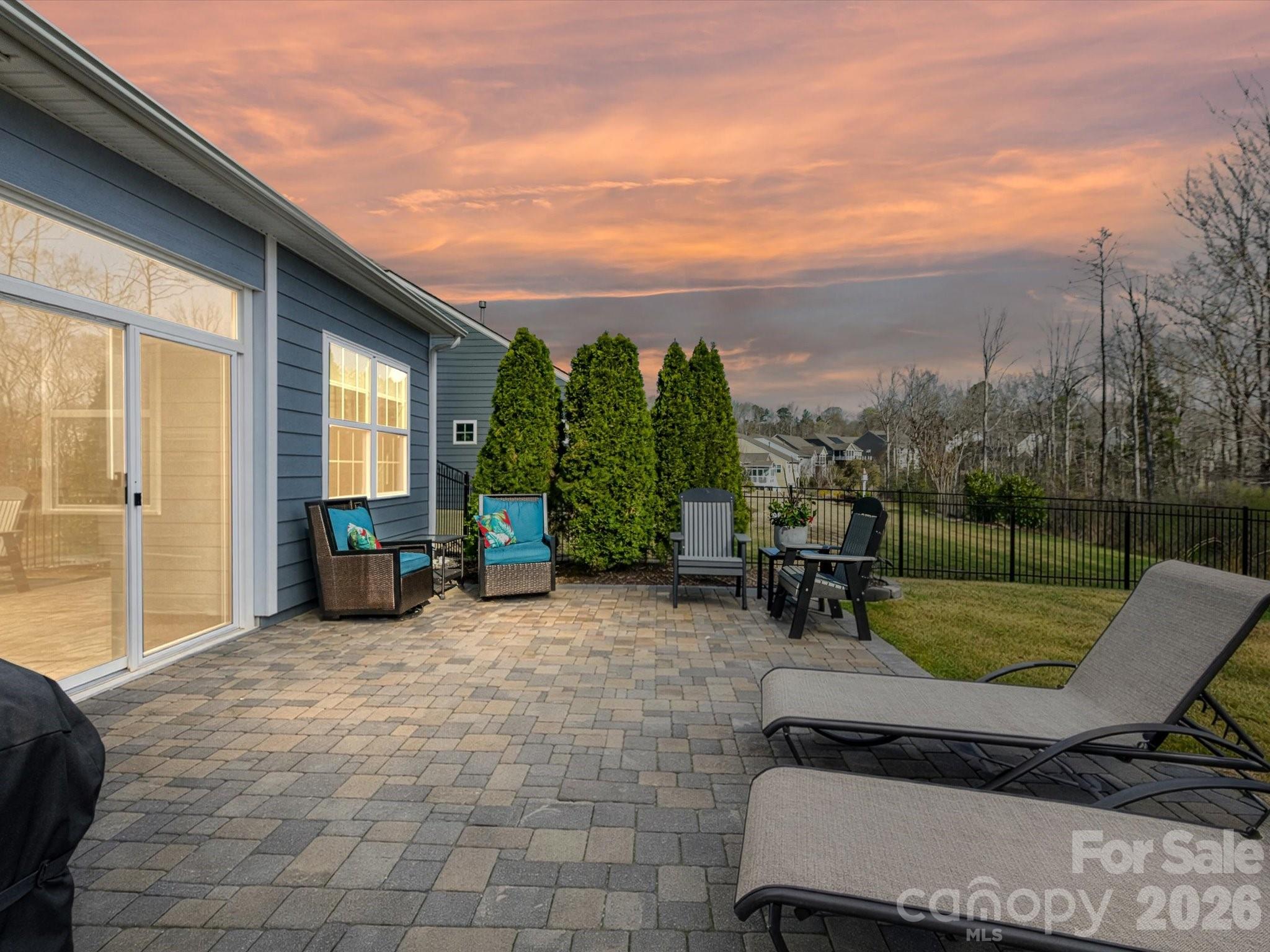 Tree Tops - Residential