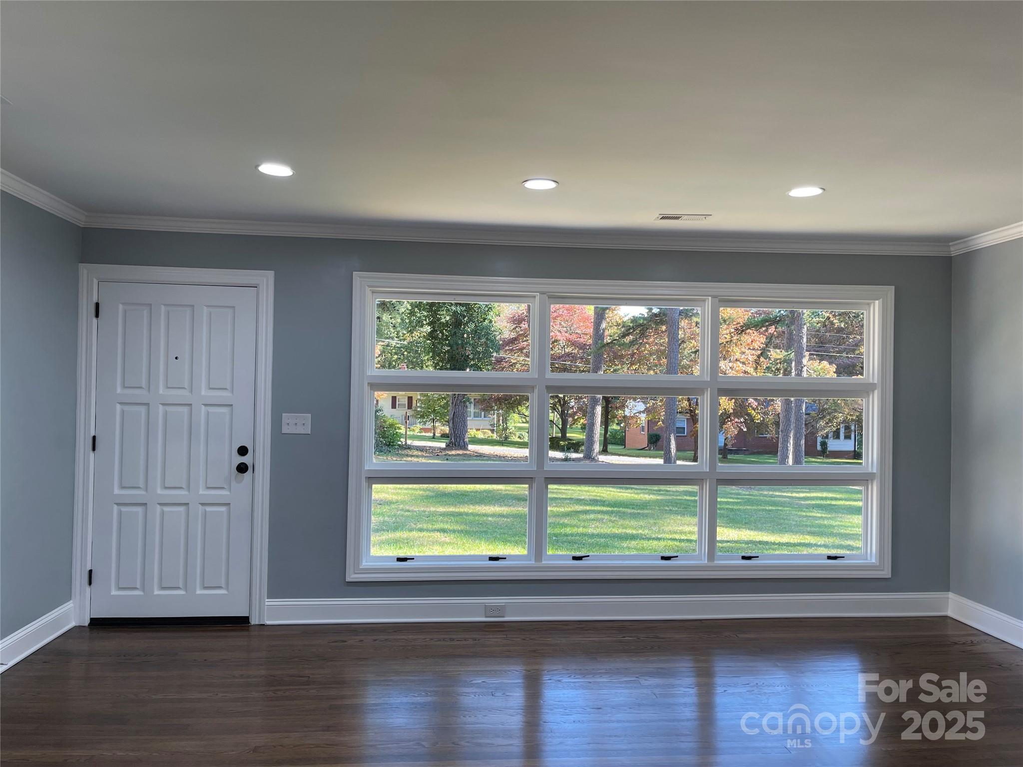 910 S Spencer Avenue