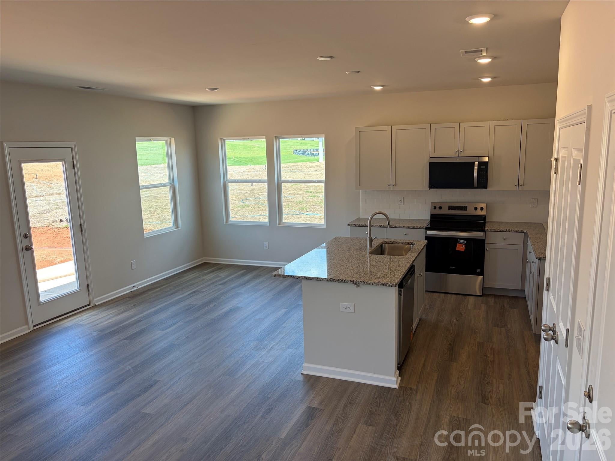1328 Chiefs Lane