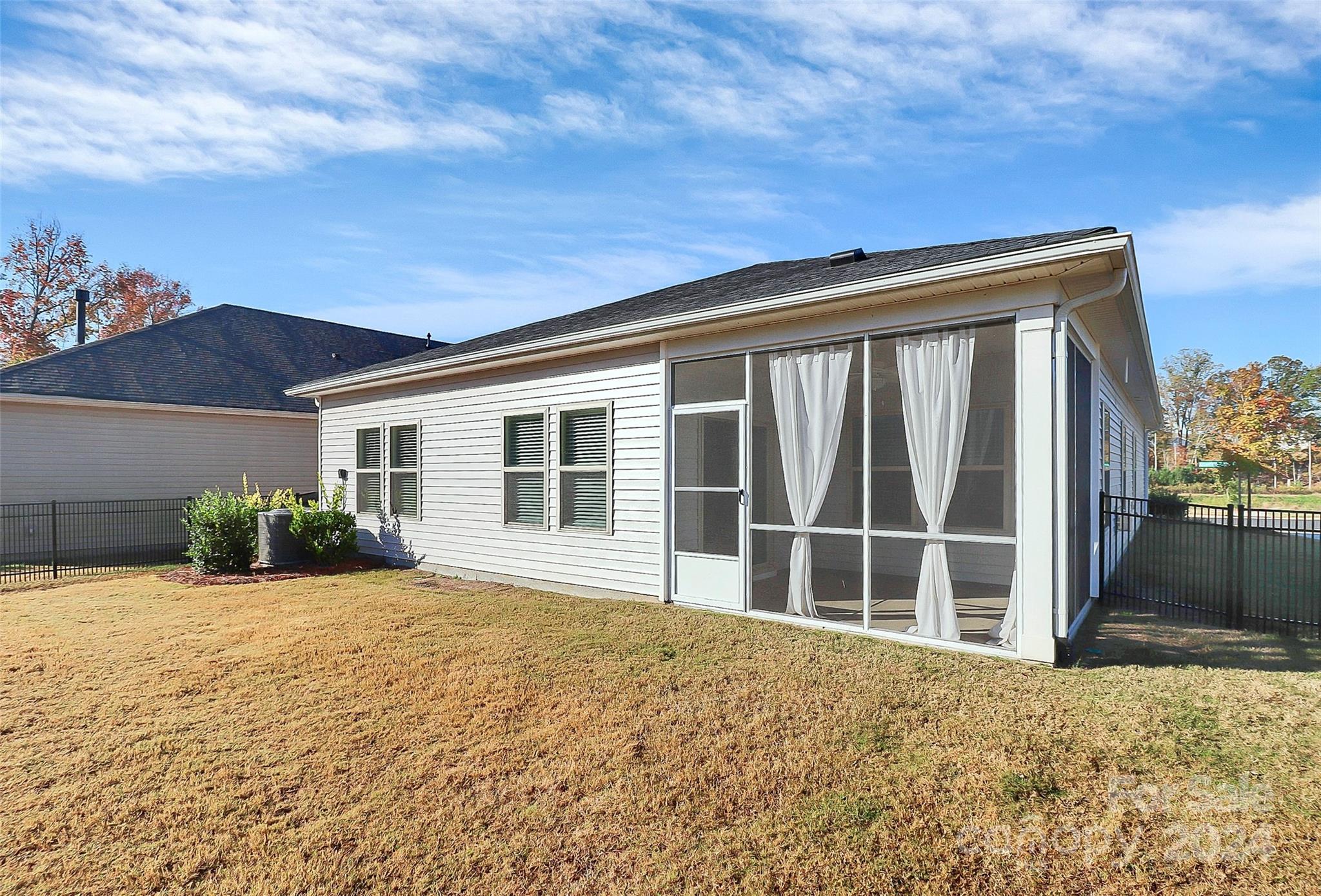 Larkhaven Hills - Residential