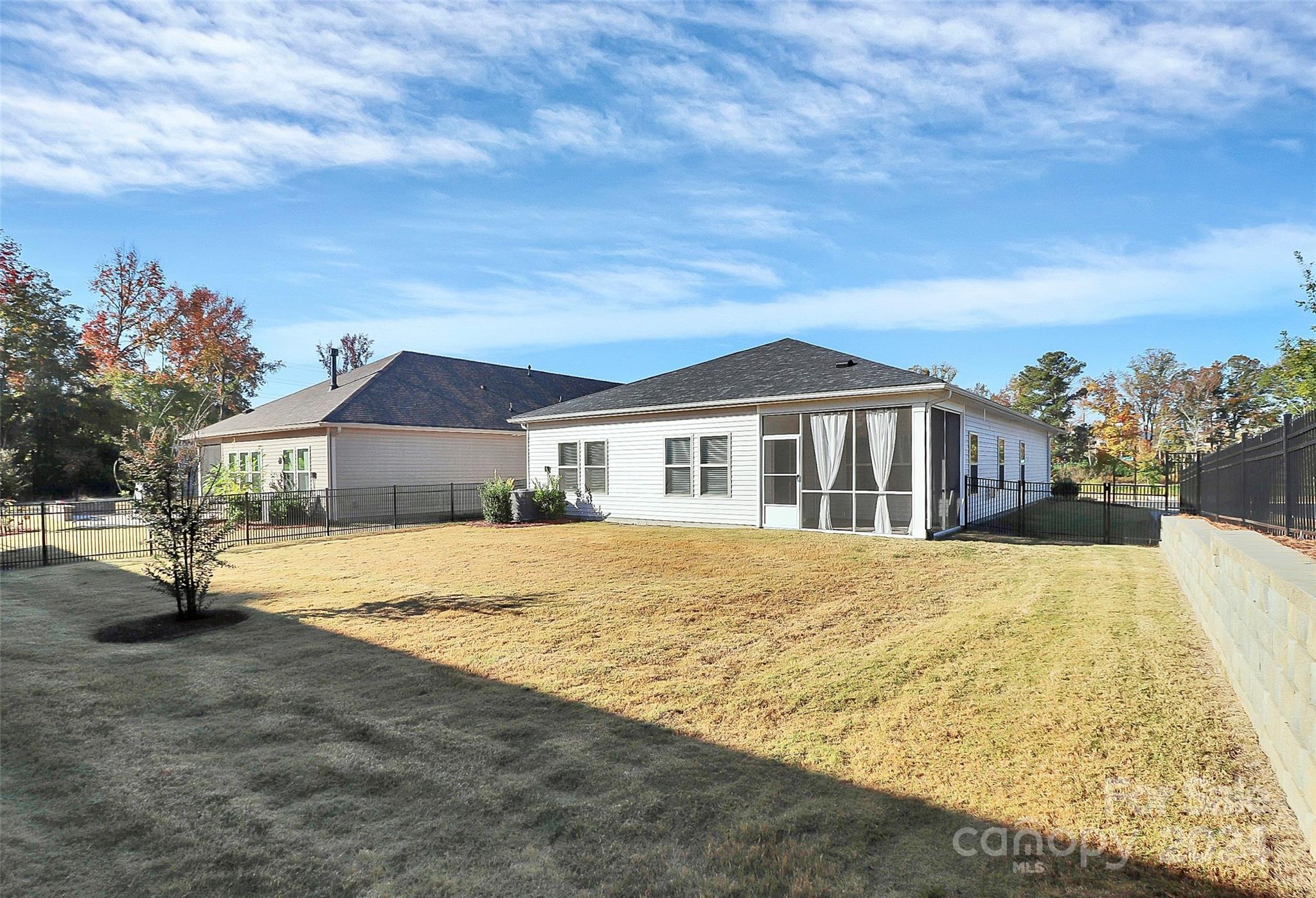 Larkhaven Hills - Residential