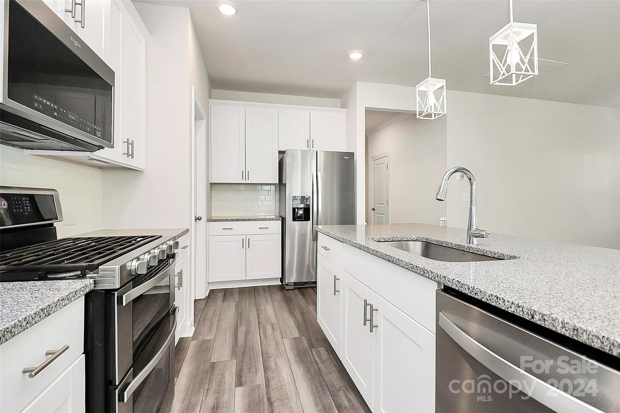 Larkhaven Hills - Residential