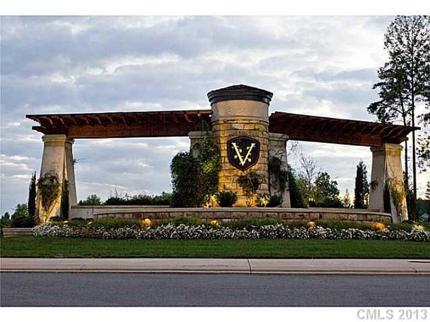 Open and elegant home with 2 bedrooms down, bedroom and loft upstairs. Loaded with great upgrades.  A block away from the lake.