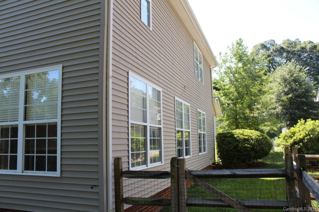 Adams Bluff - Residential