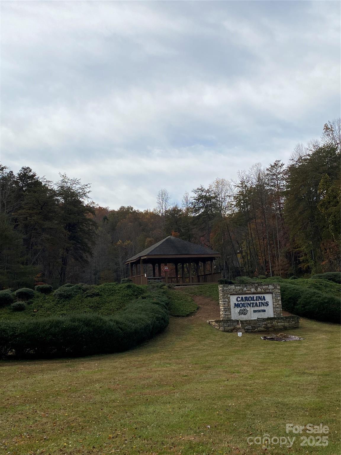 Carolina Mountains - Land