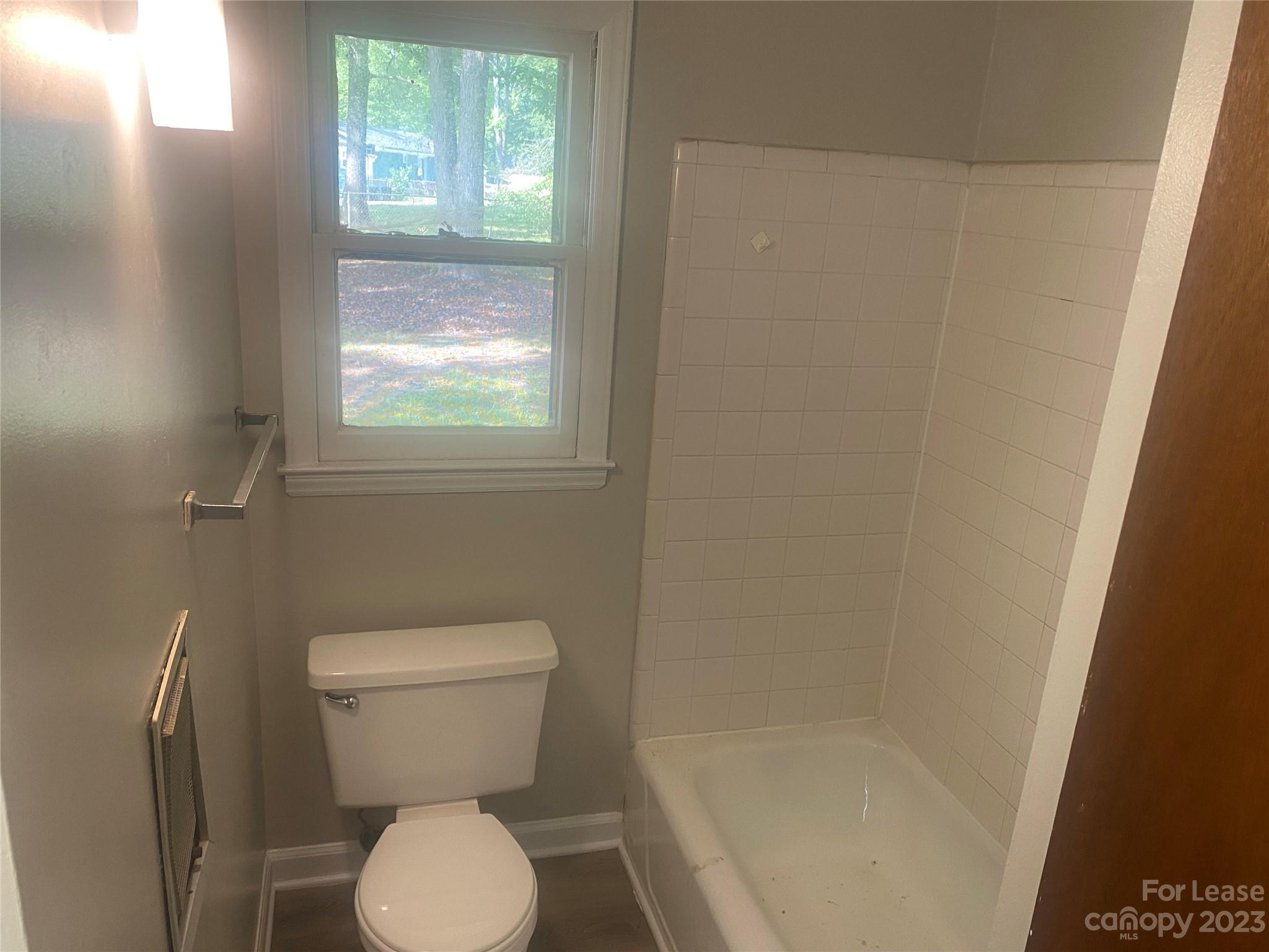 Hidden Valley - Residential Lease