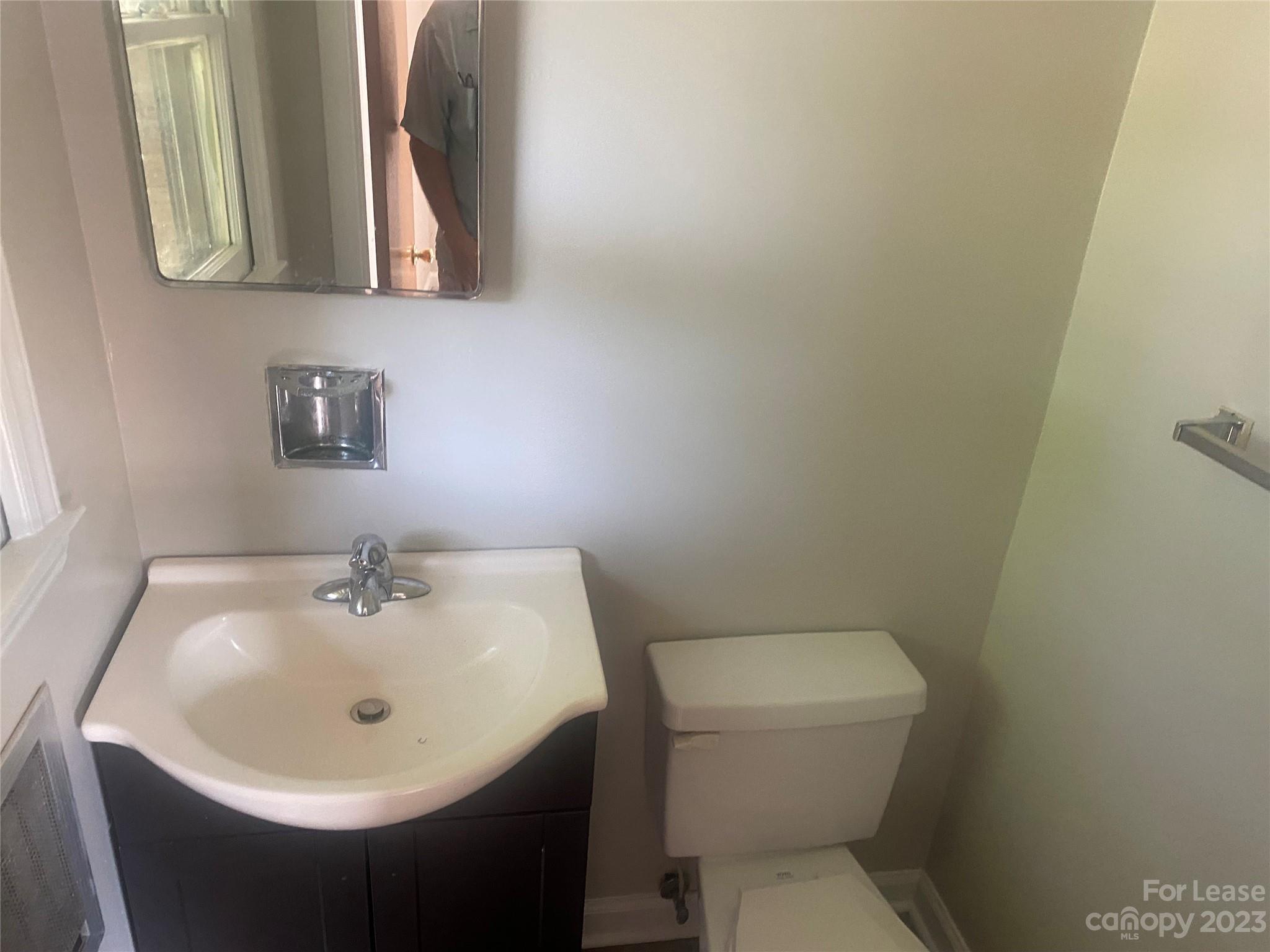 Hidden Valley - Residential Lease