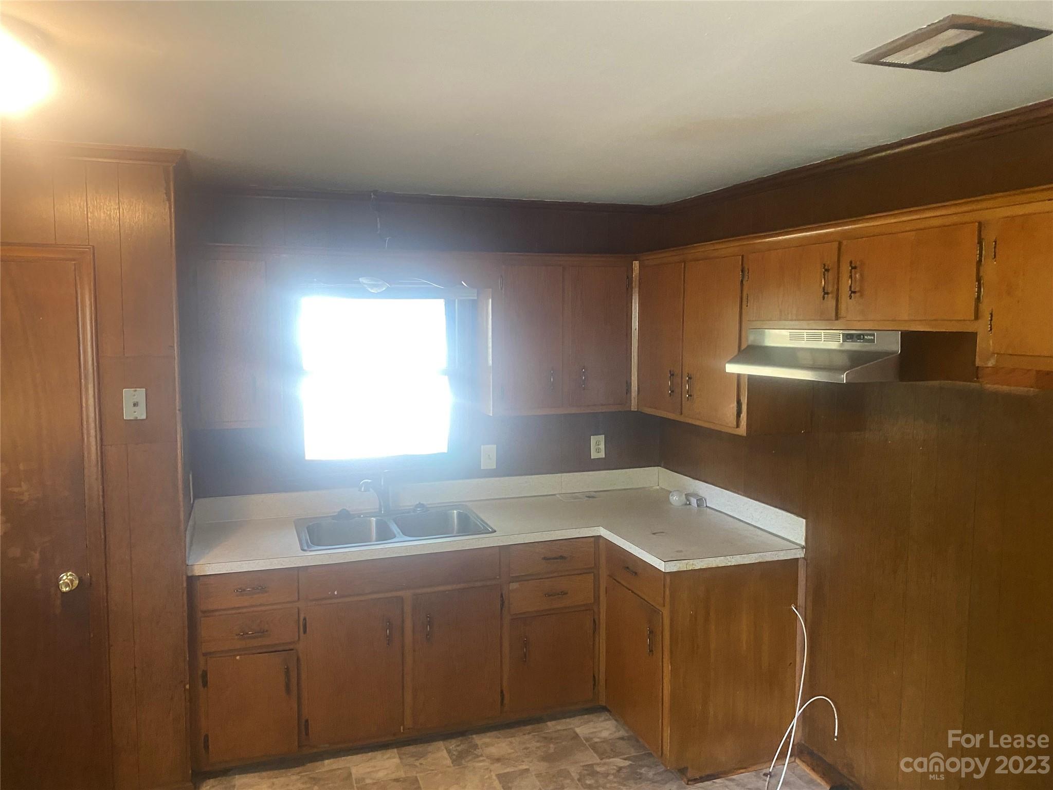 Hidden Valley - Residential Lease