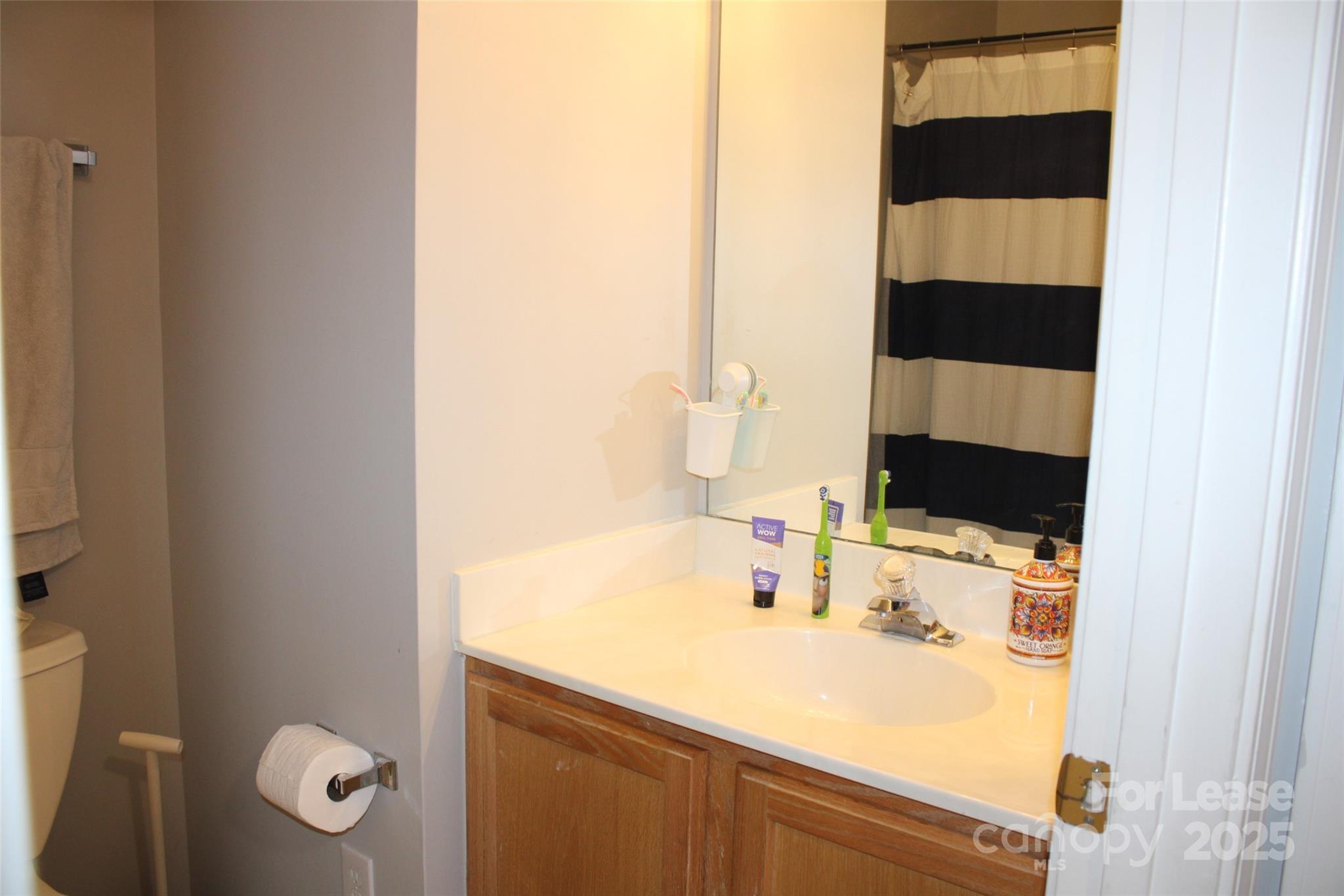 Oakhurst - Residential Lease